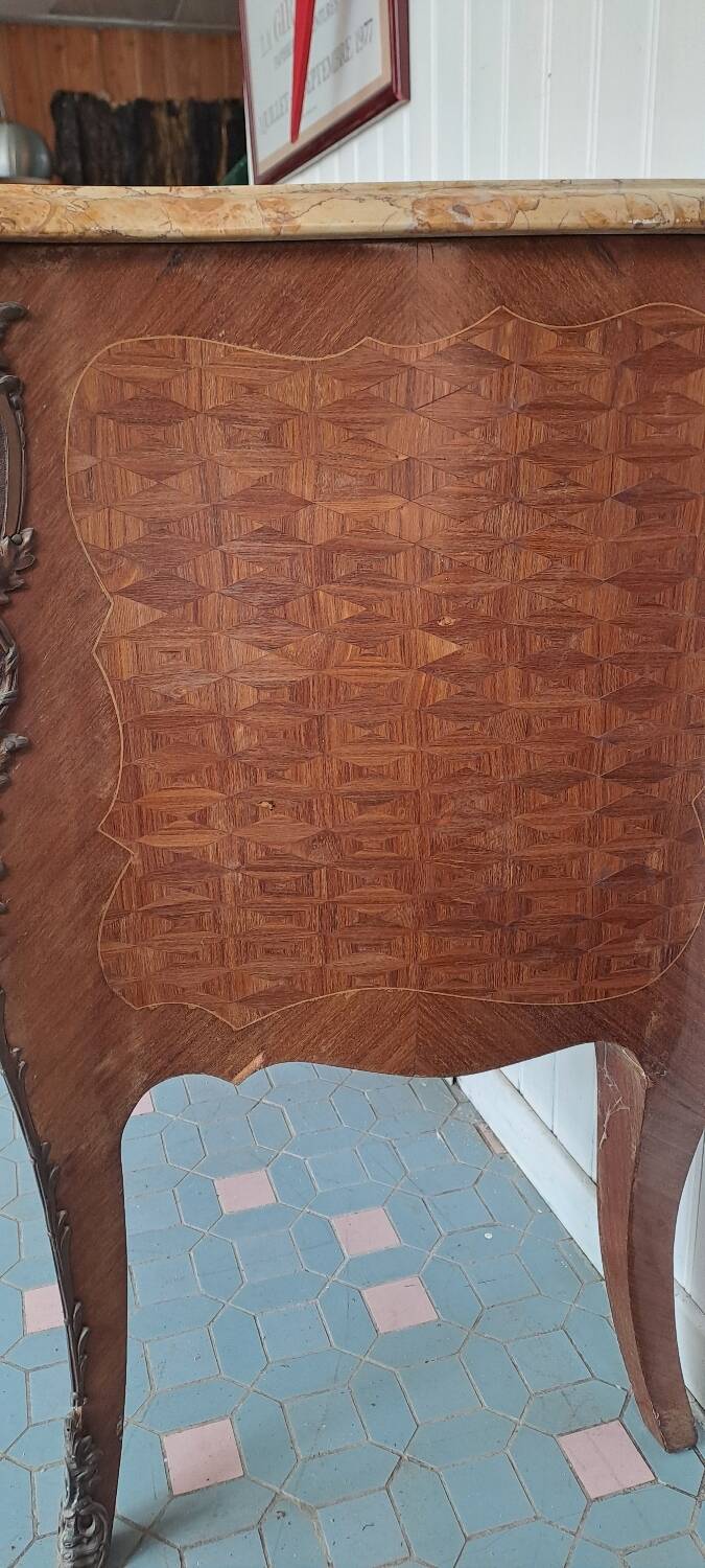 Commode de style Louis XV