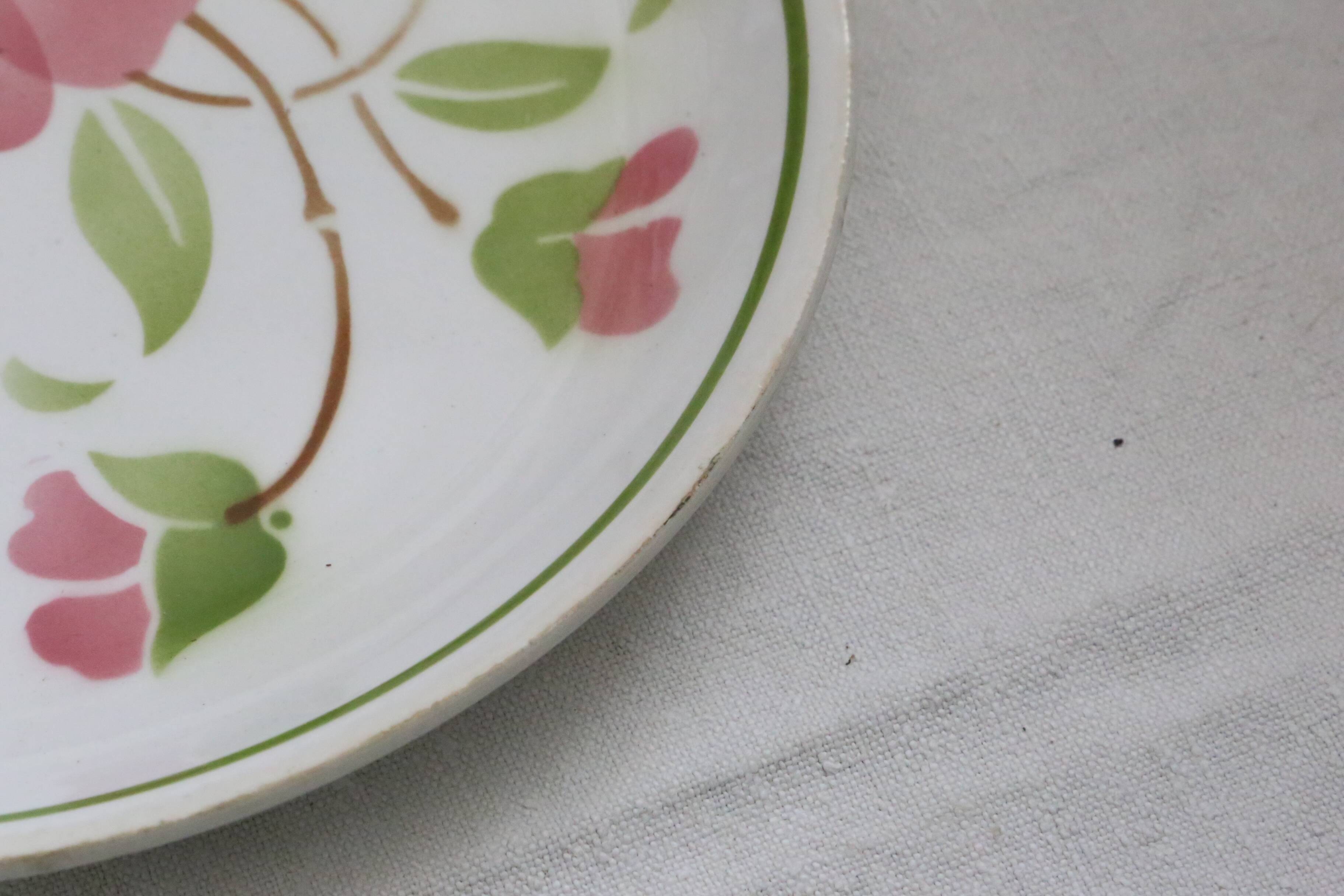 Set of 4 Moulin des Loups dinner plates, 1980, vintage French