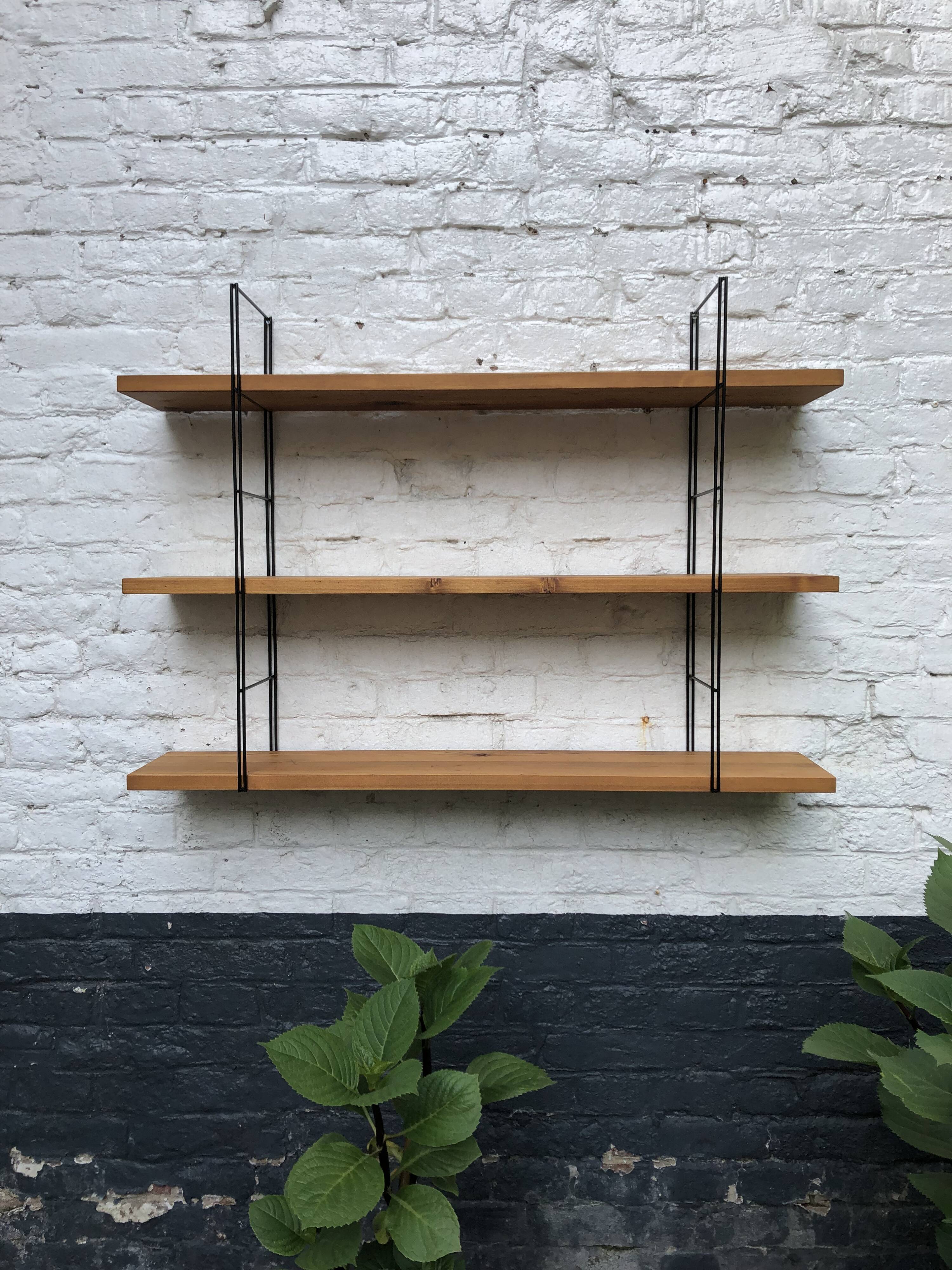 Wall shelf