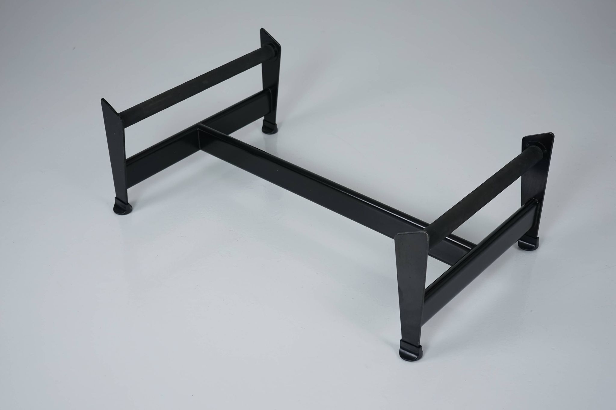 Black Fur LC4 Chaise Longue by Le Corbusier & Pierre Jeanneret for Cassina