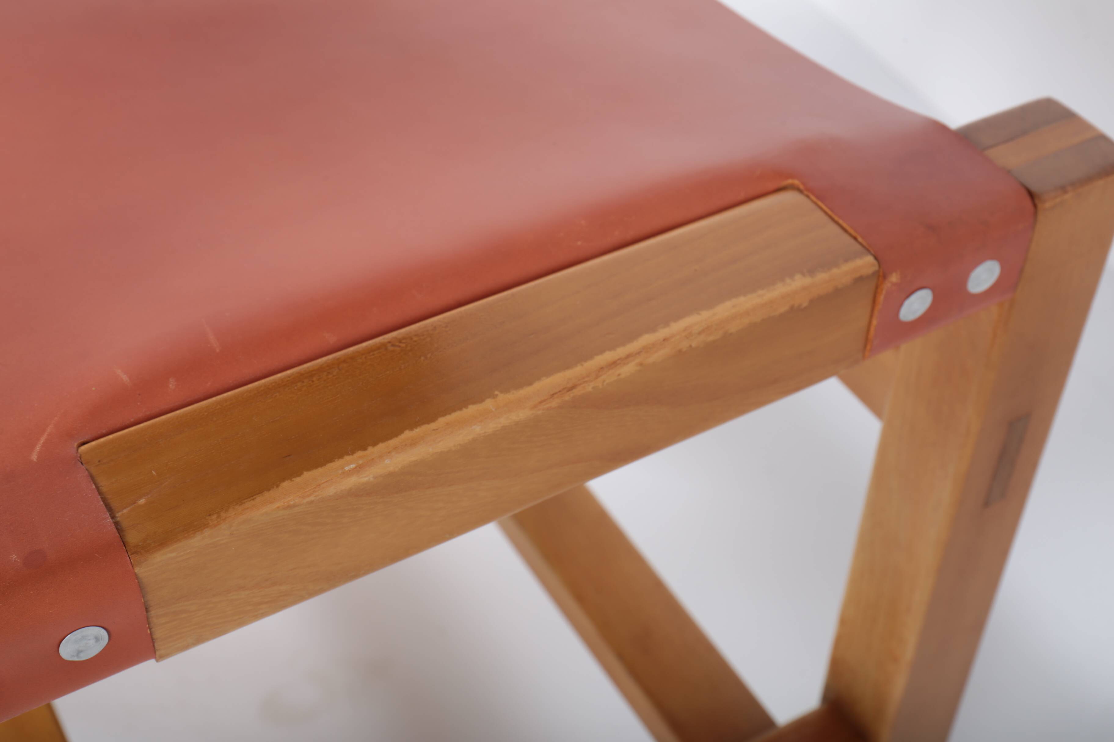 Set of 6 chairs in elm and leather Maison Regain edition