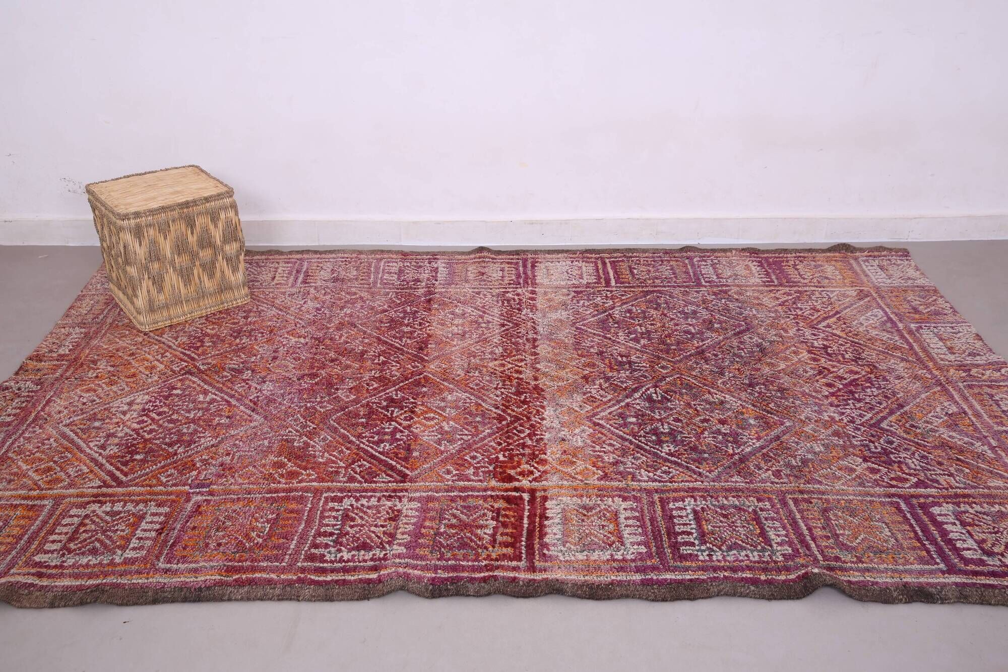 Purple Vintage Moroccan Rug 187 x 296 cm, Berber Handmade Wool Rug Bohemian