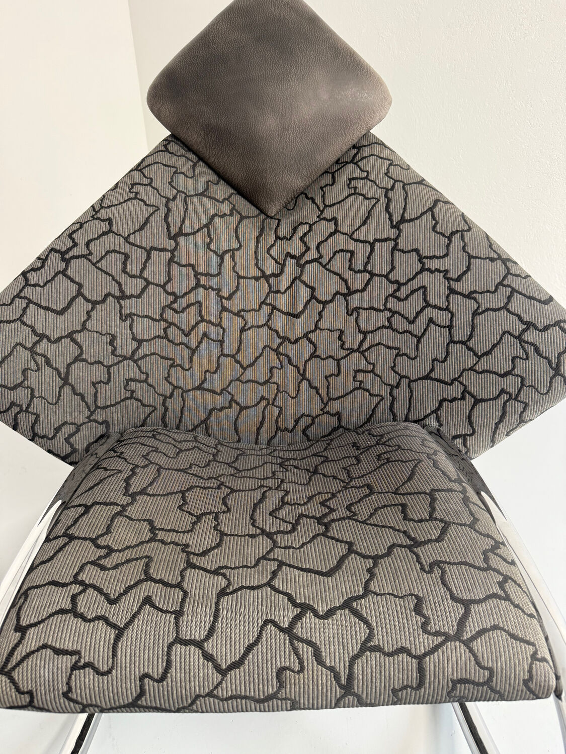 French design rocking chair in fabric and metal from the 70s/80s