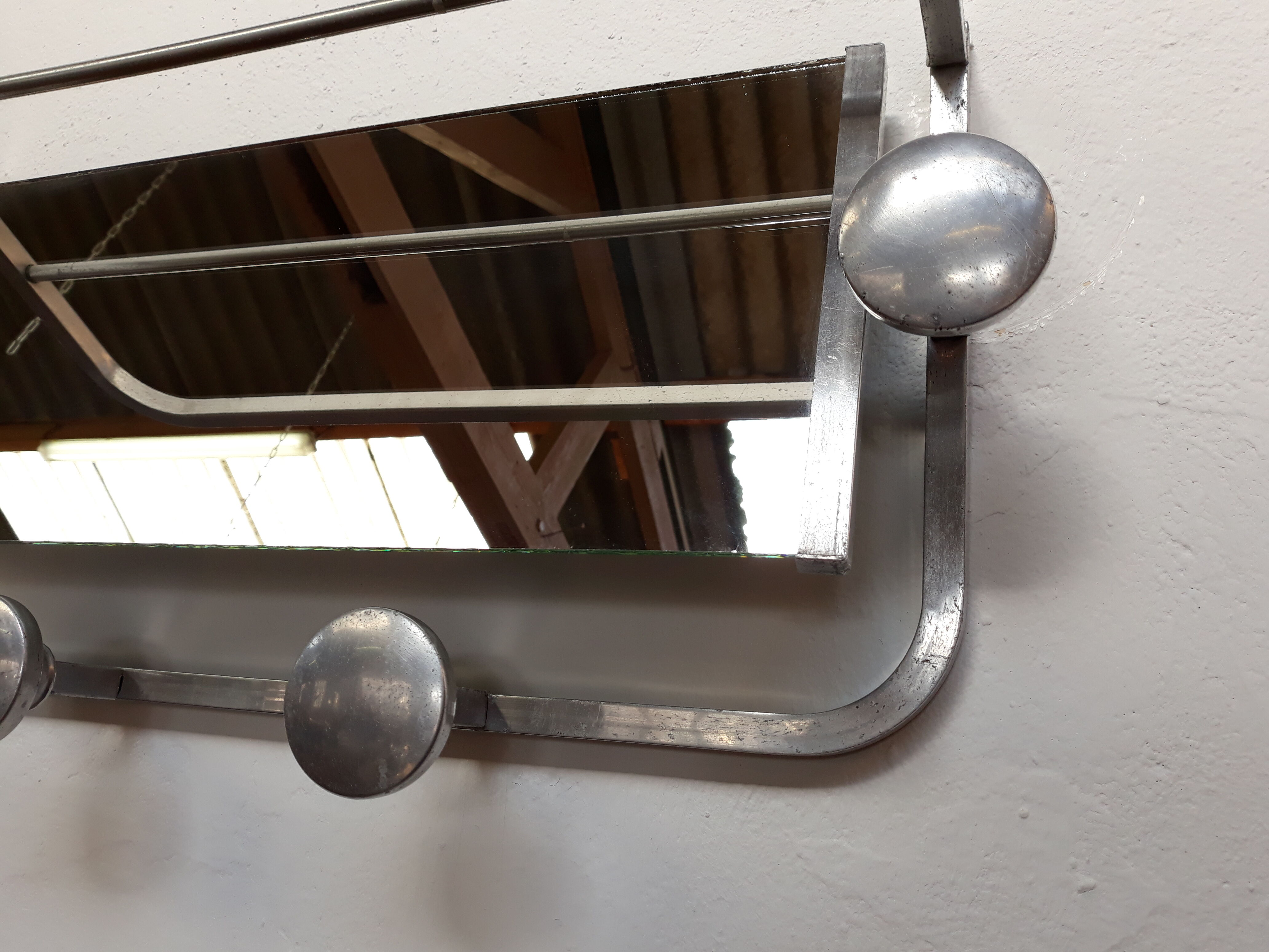 Door with Swivel mirror vintage coats