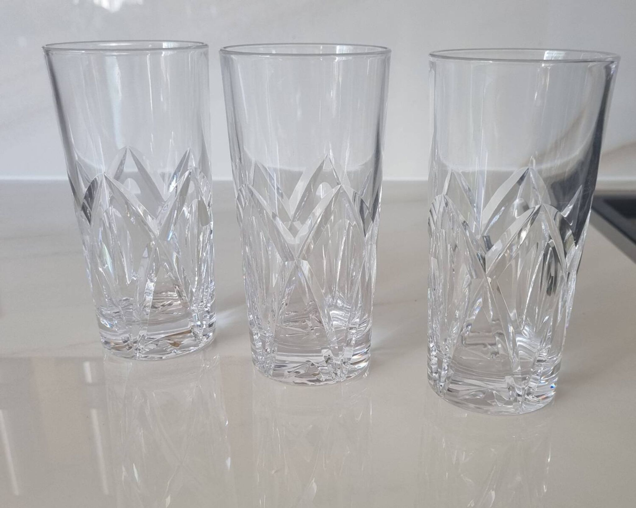3 high-quality crystal tumblers