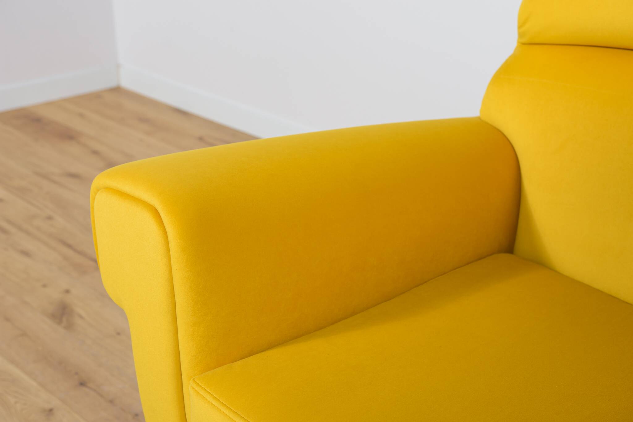 Mid-Century Armchair by Gigi Radice for Minotti, Italy, 1960s