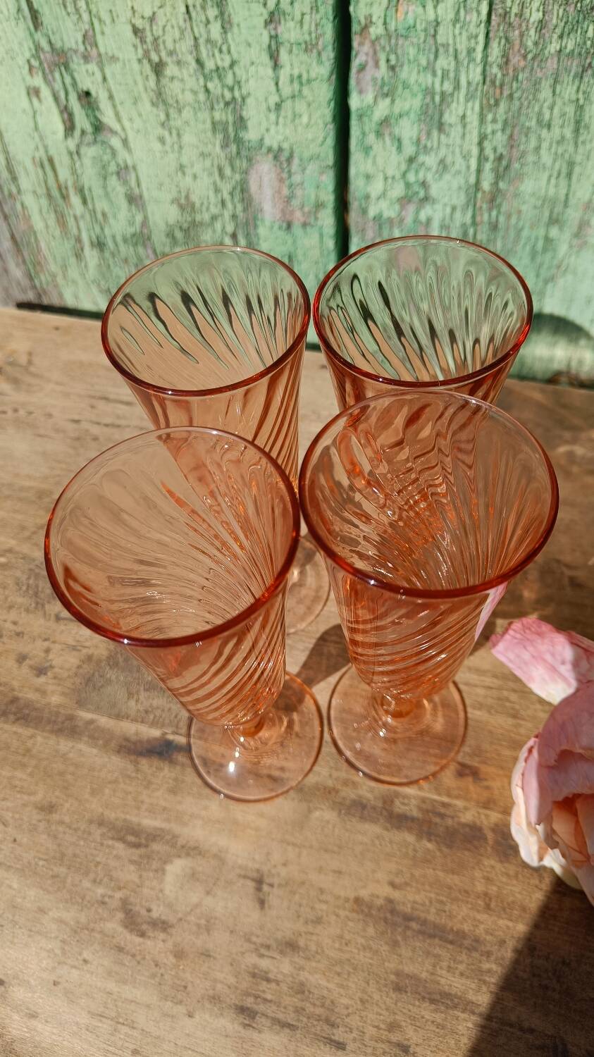 Rosaline champagne flute