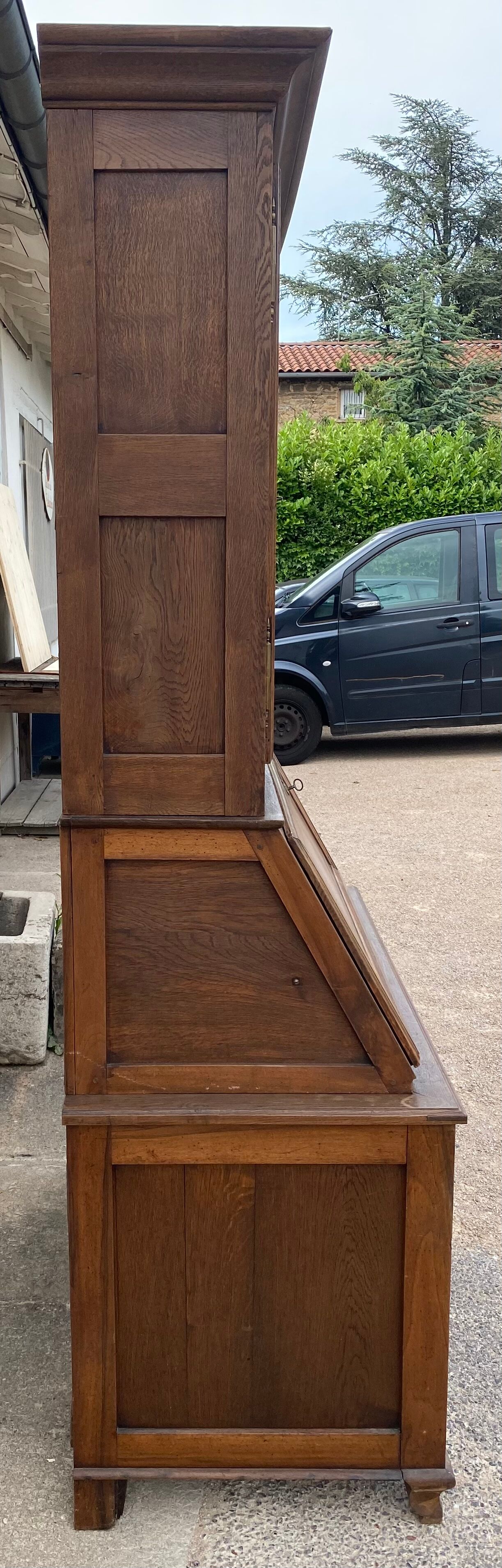 Furniture bahut three old body