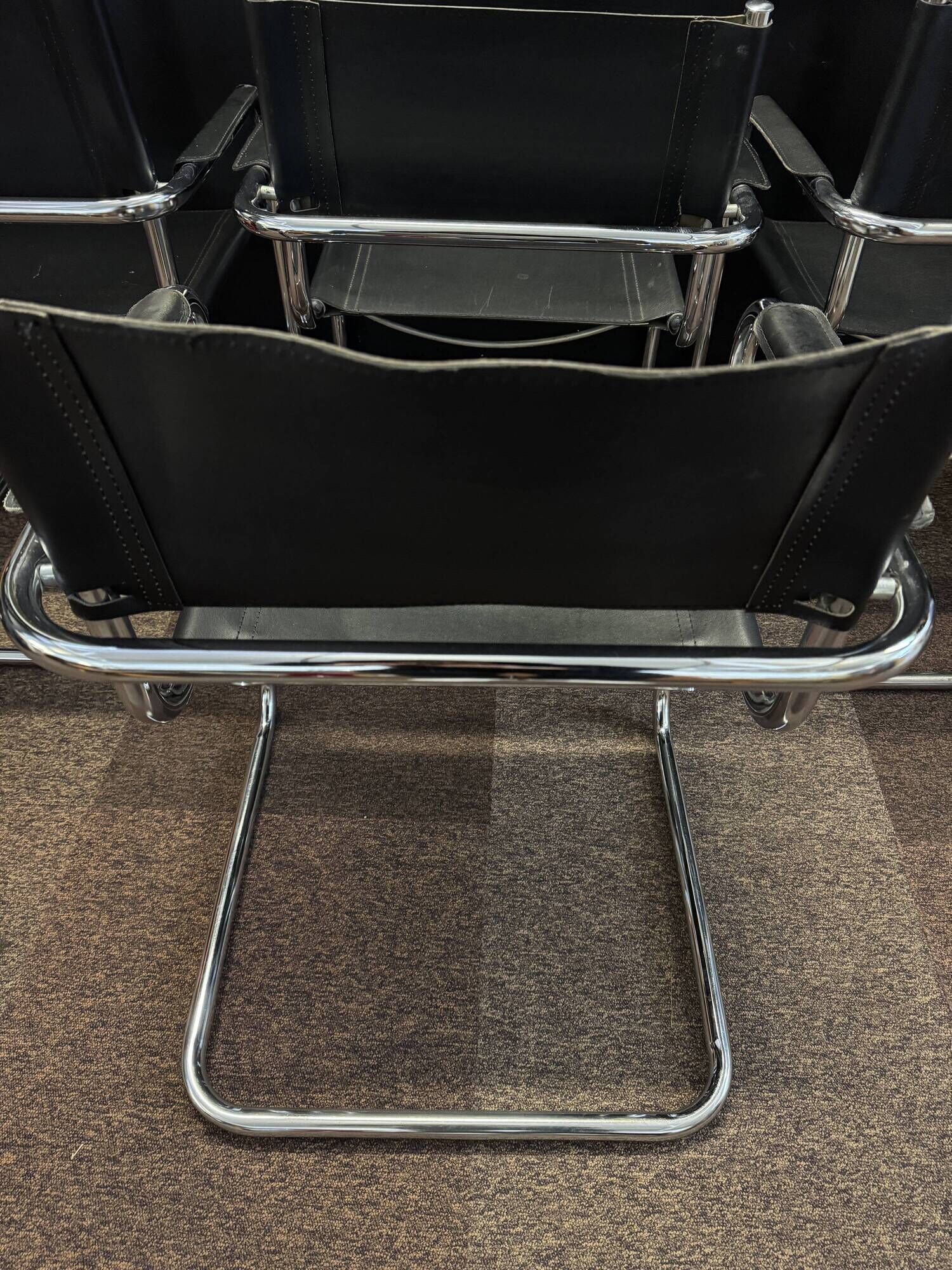 Armchair in the style of Marcel Breuer – sled base