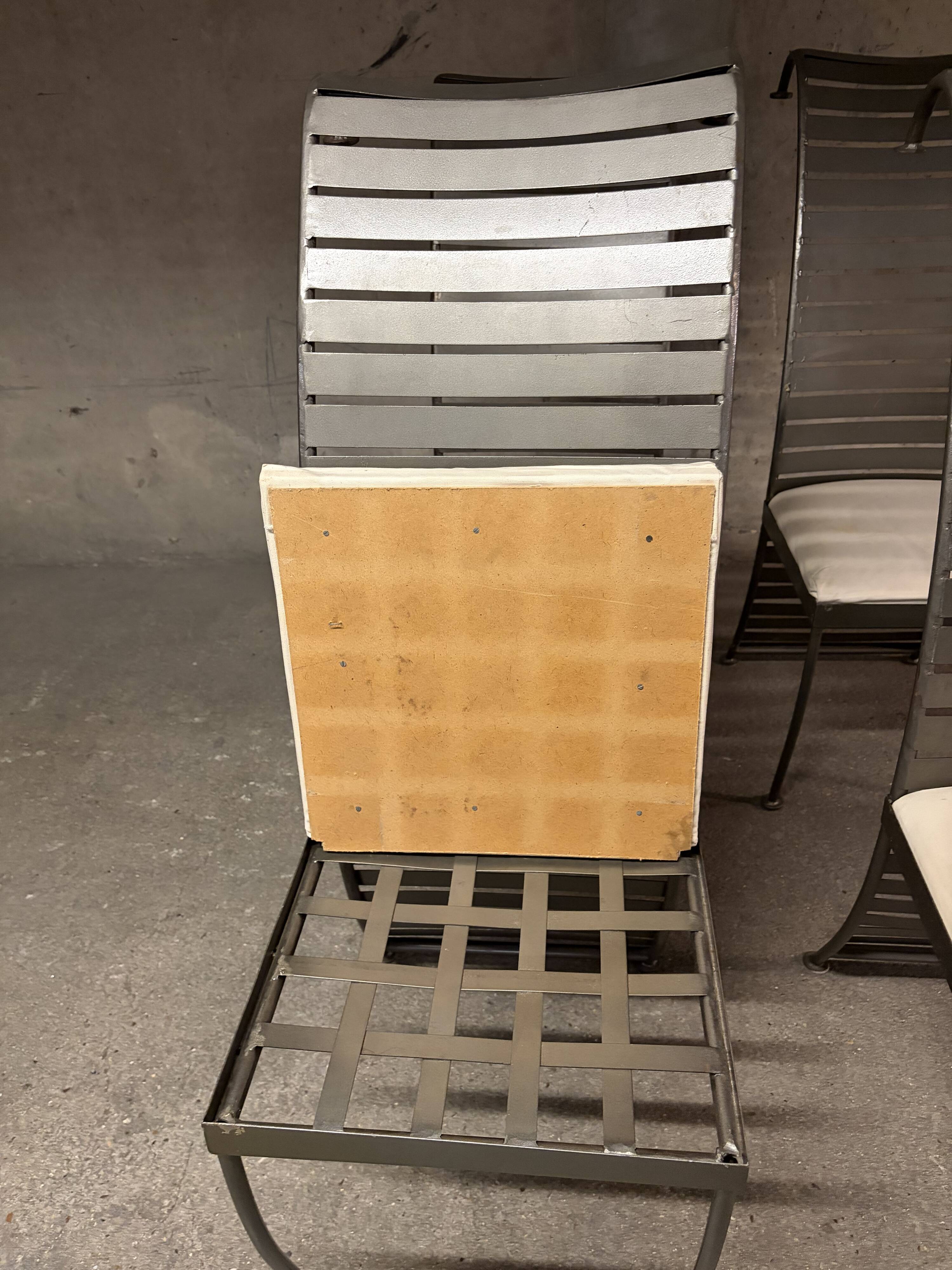 Ensemble de 4 chaises en acier, 1980