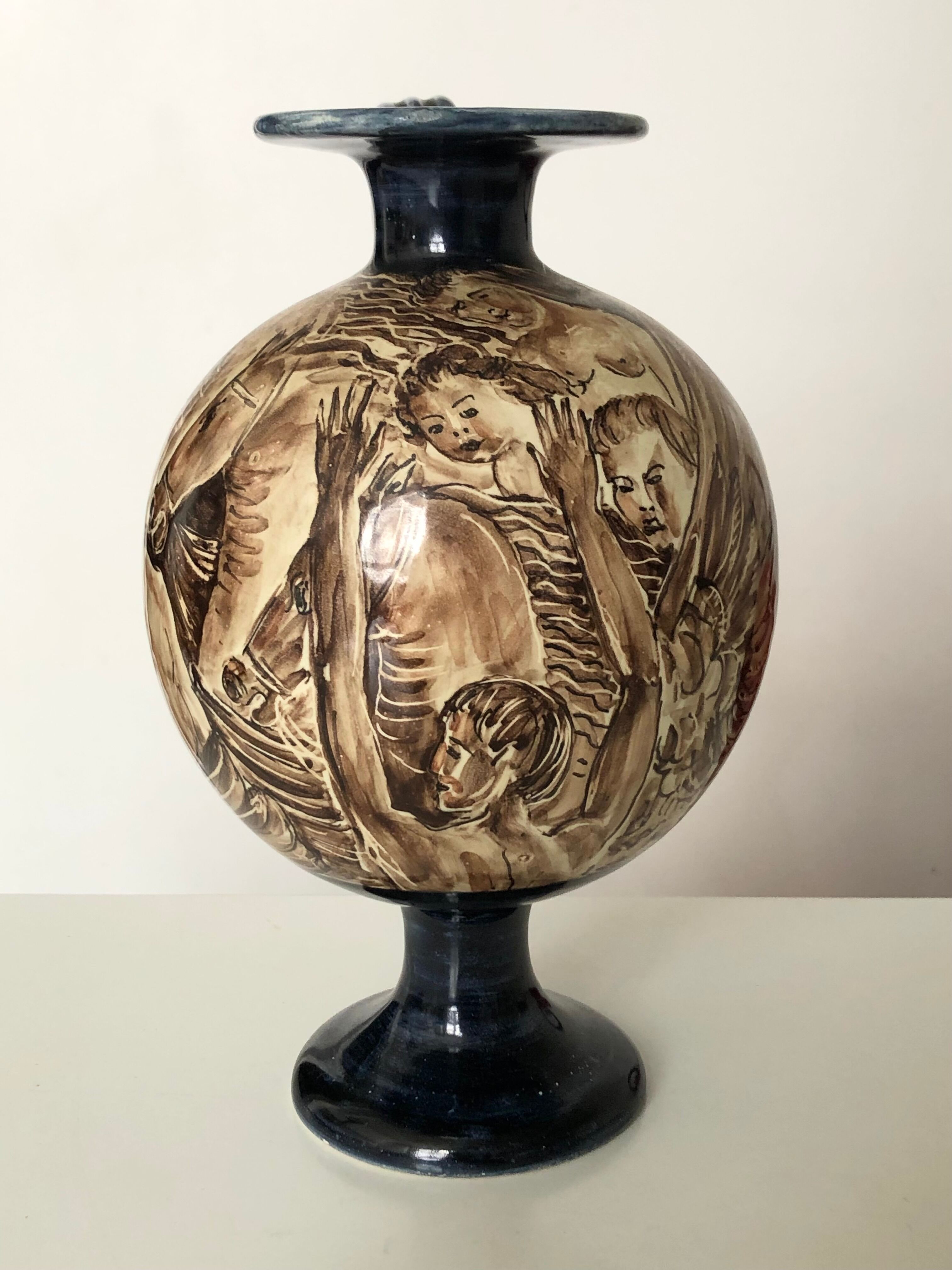 Majolica vase