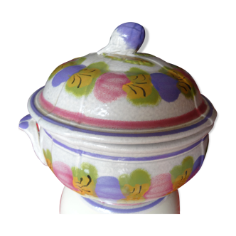 Round tureen