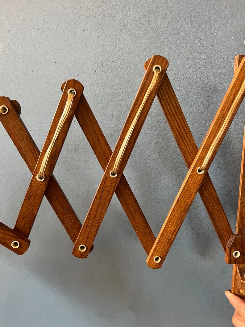 Wall lamp scissors in teak wood lampshade beige