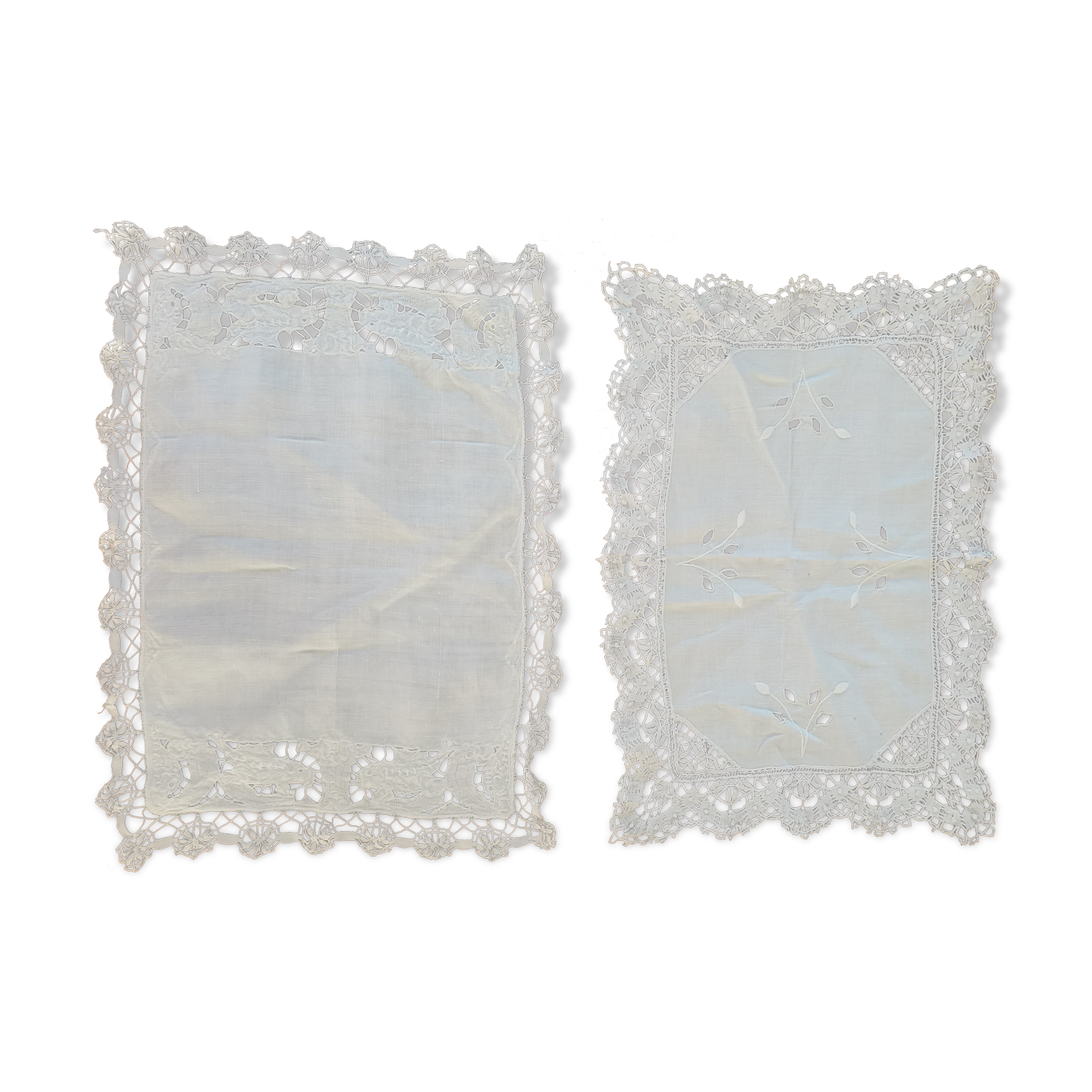 Lot 2 handmade old doilies