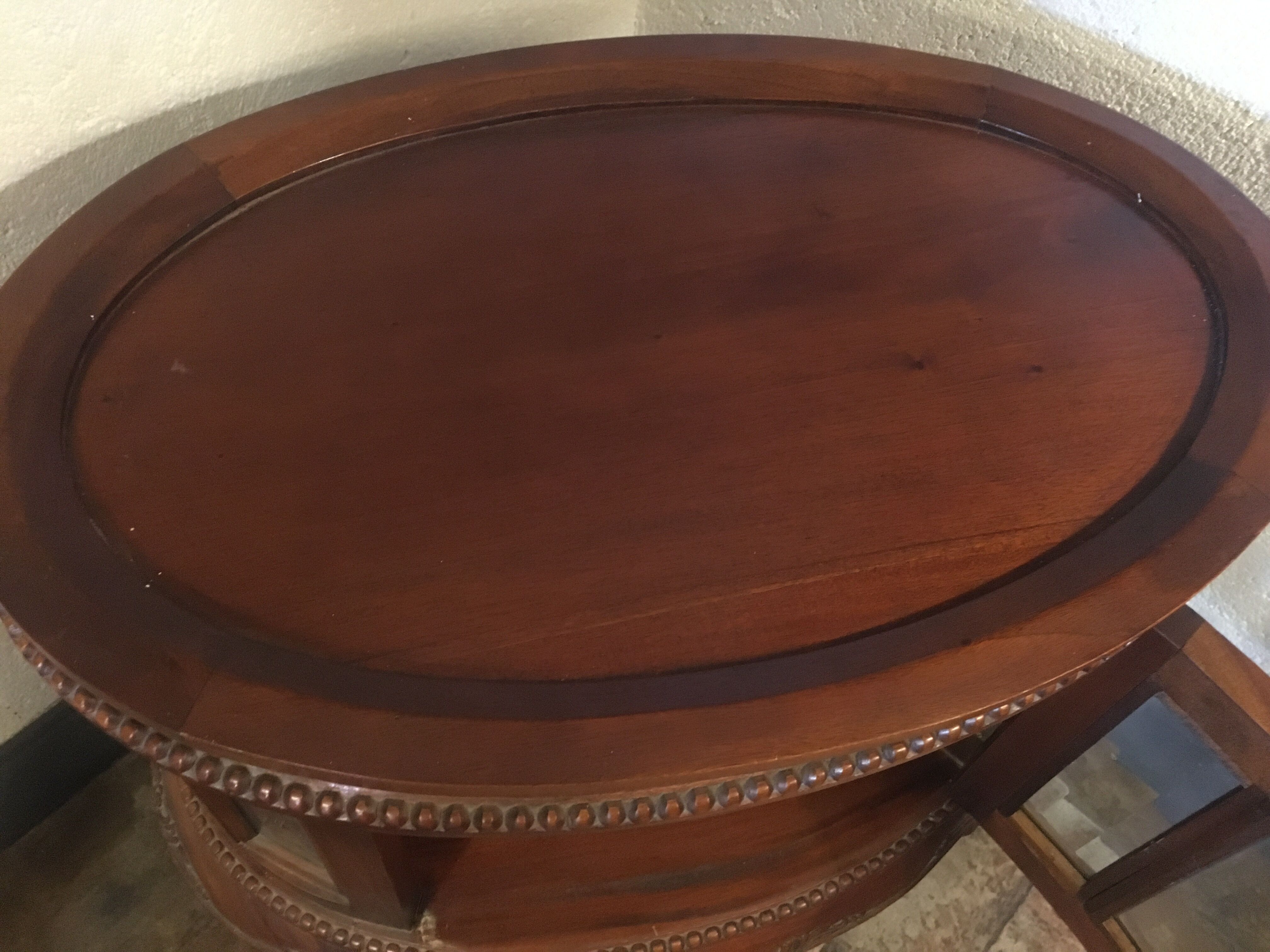 Colonial-style coffee table bar