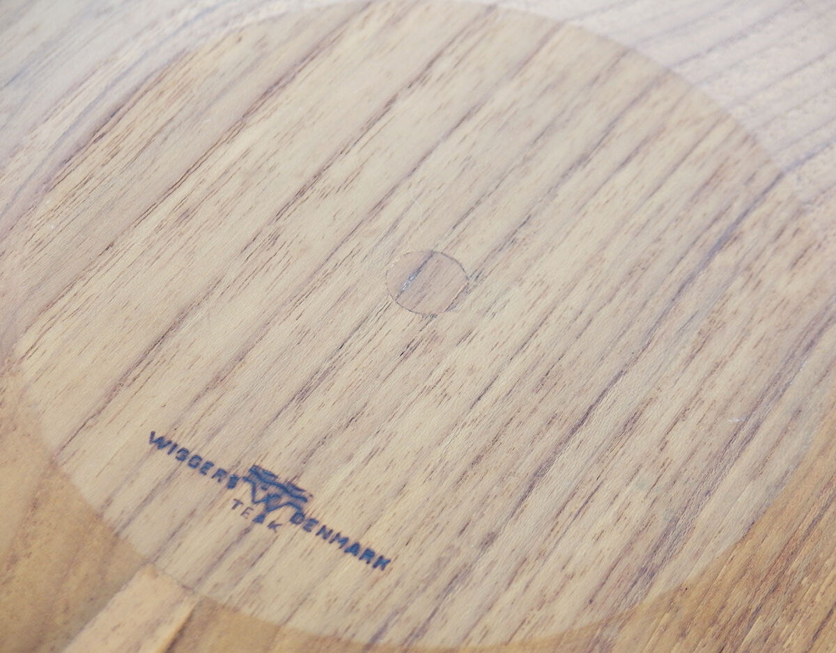 Scandinavian cheese plate in teak by Wiggers