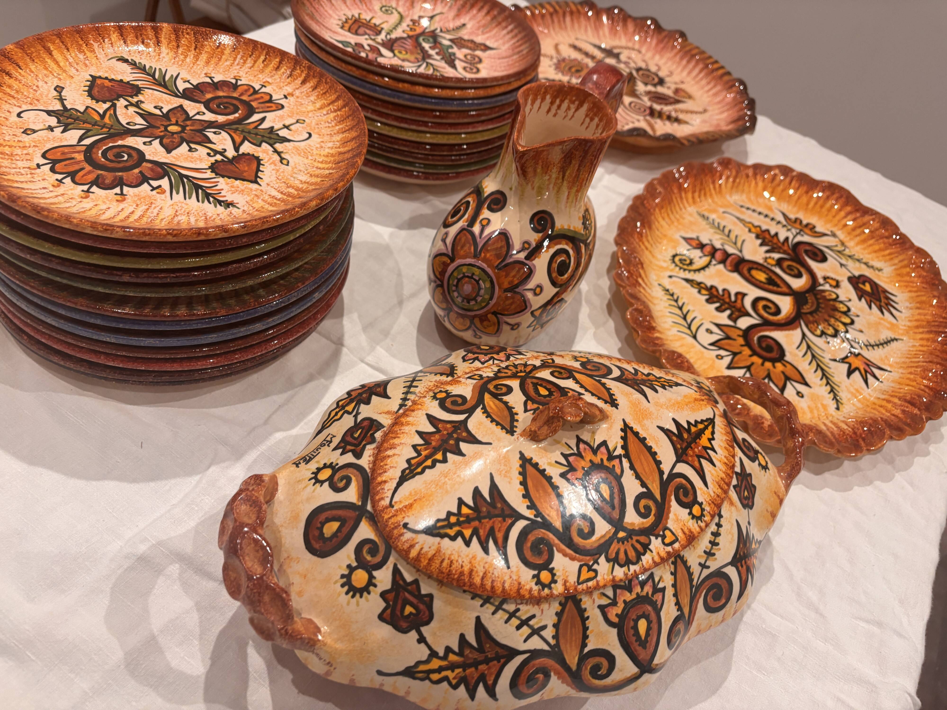 Paul Fouillen dinner service in Quimper, 26 pieces