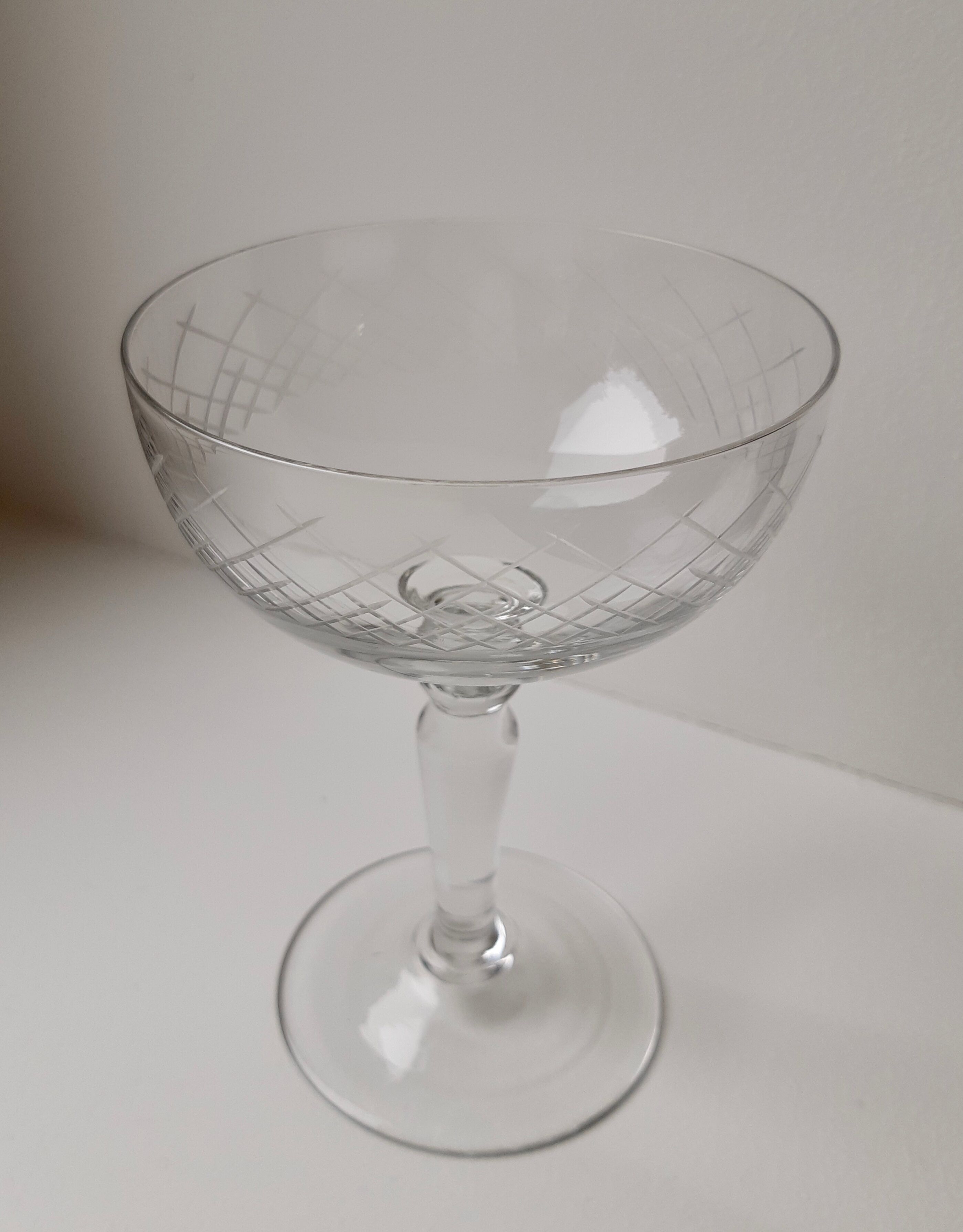 Lot de 5 coupes à champagne en cristal ciselées années 60
