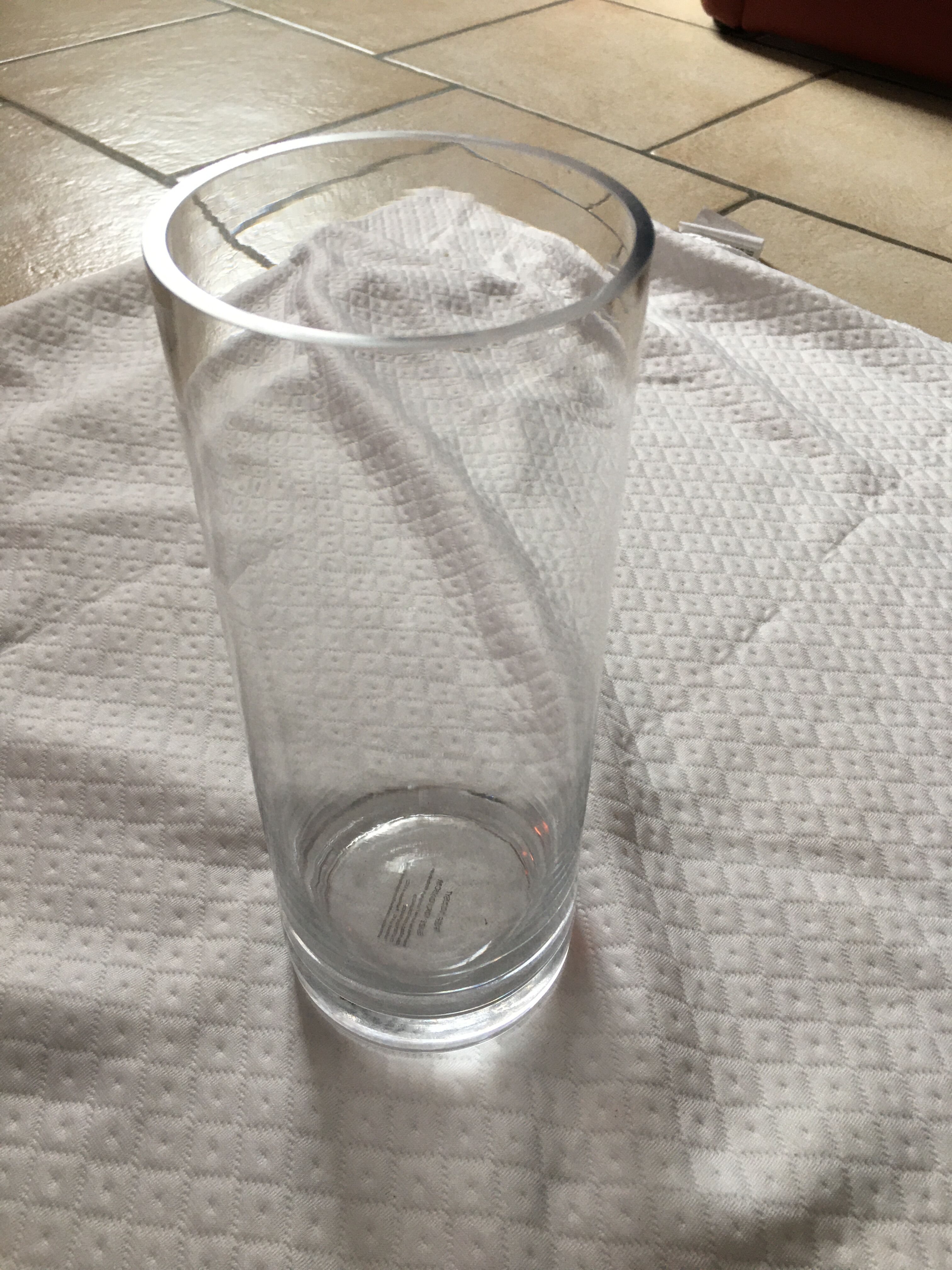Modern vase straight shape