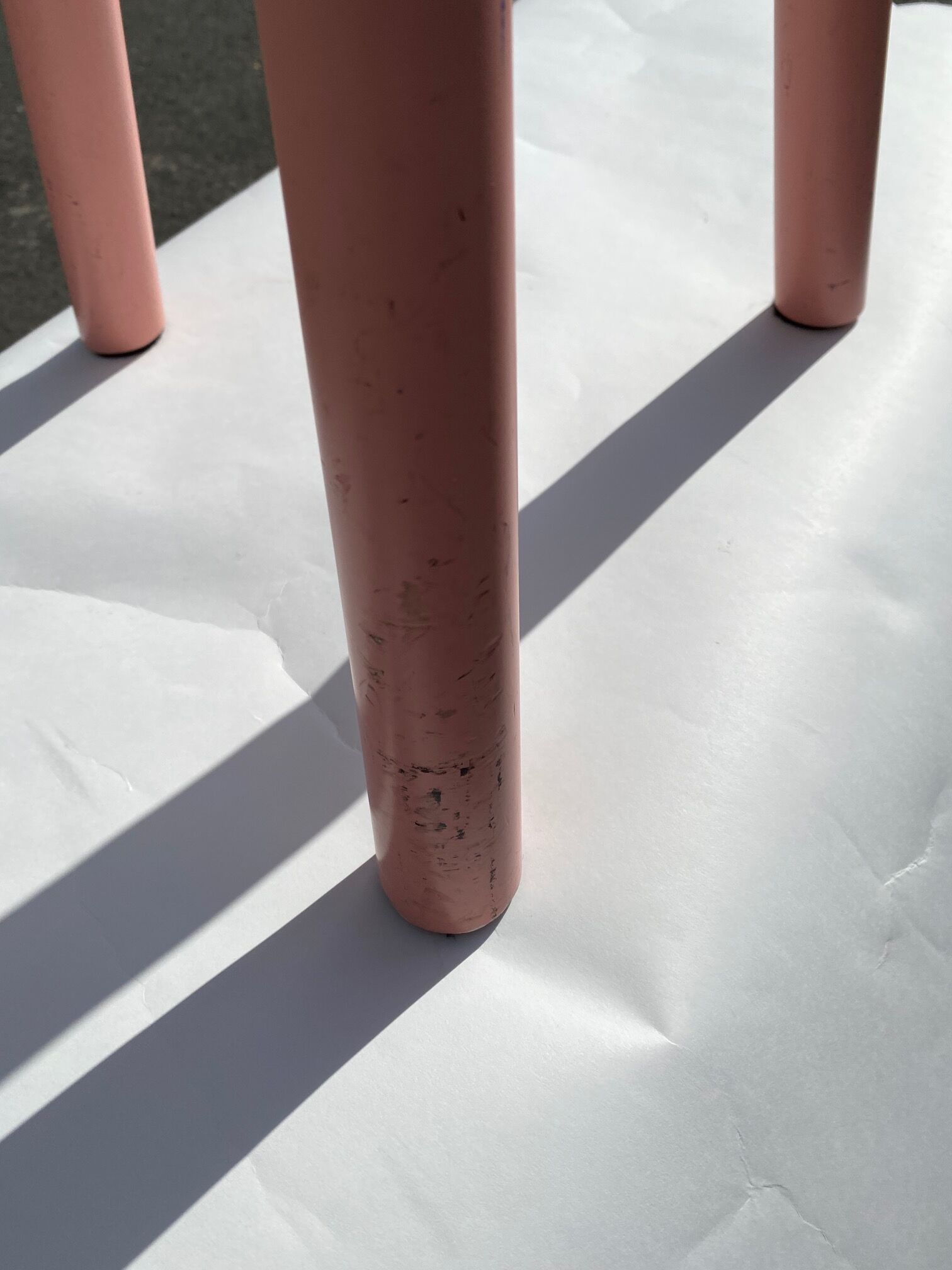 Wooden stool tricolour feet