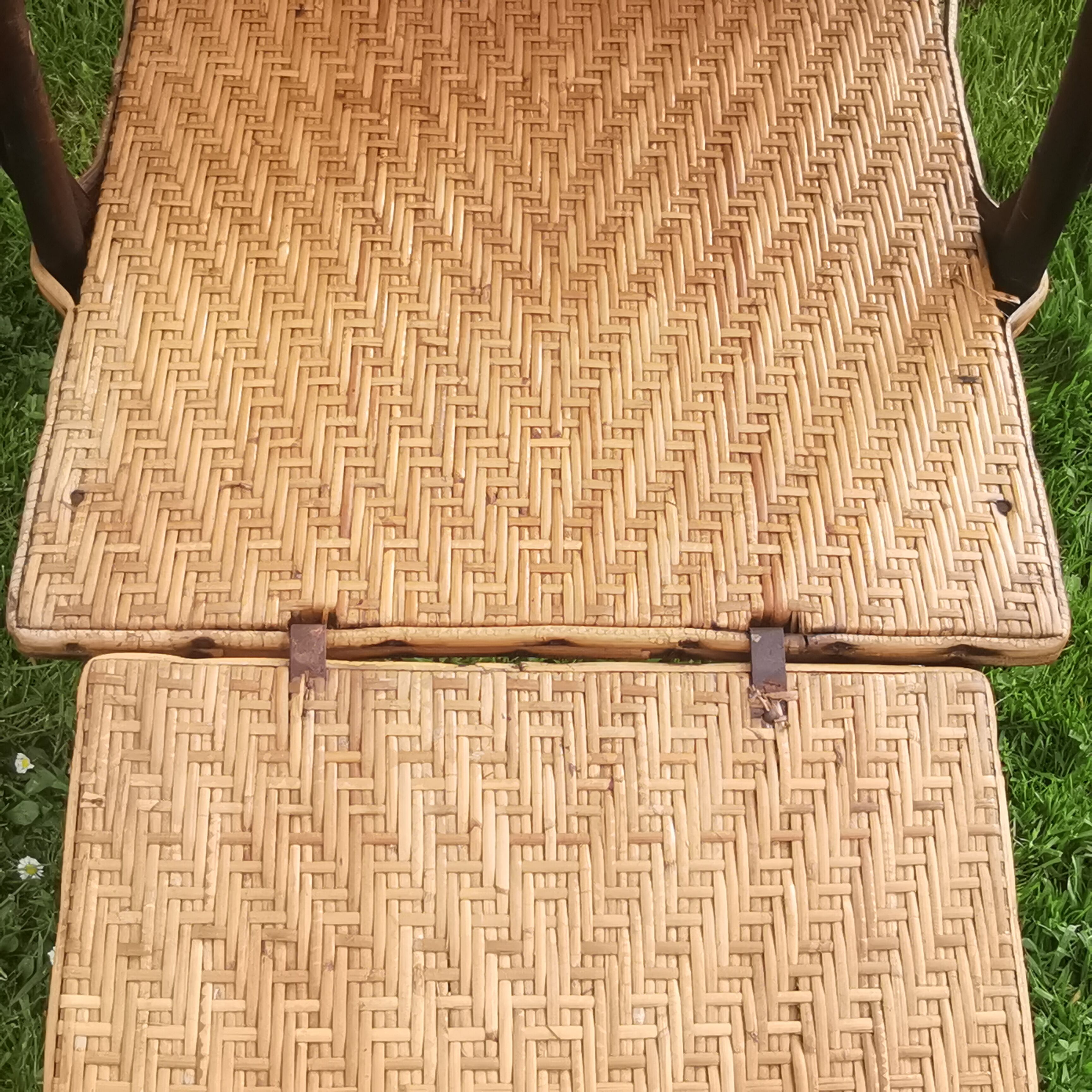 Chaise longue en rotin