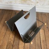 Memphis style magazine rack