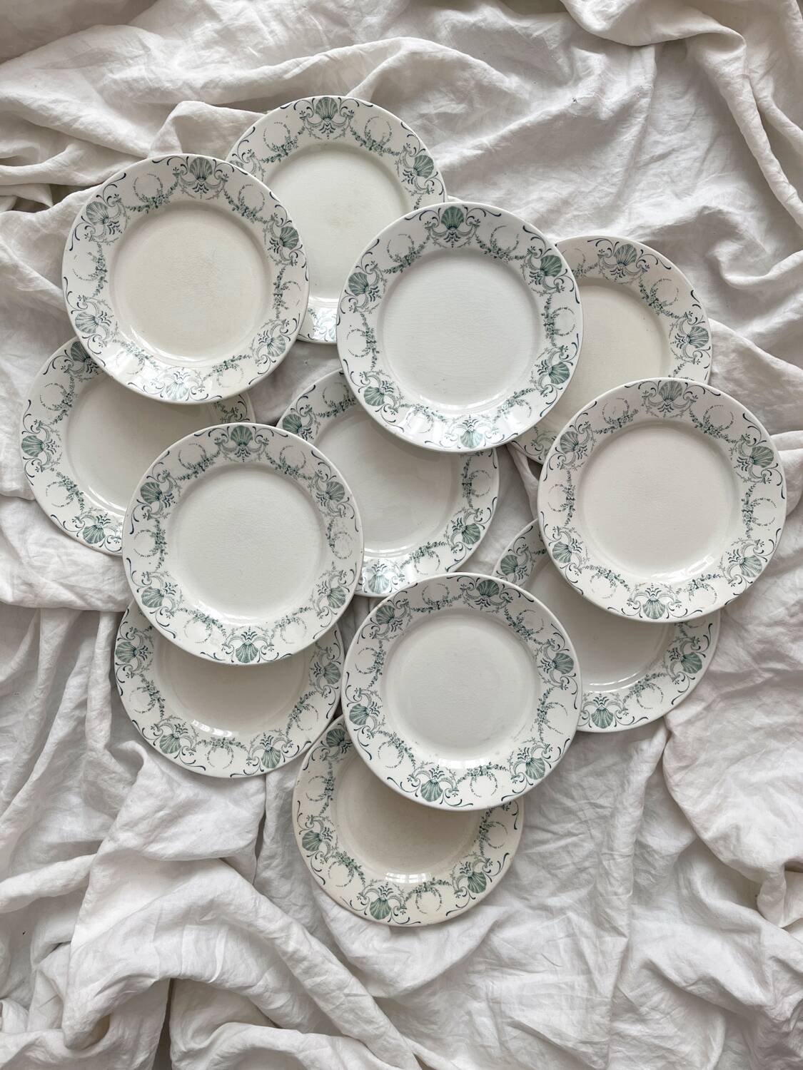 12 Lunéville "Garland" ironstone dessert plates