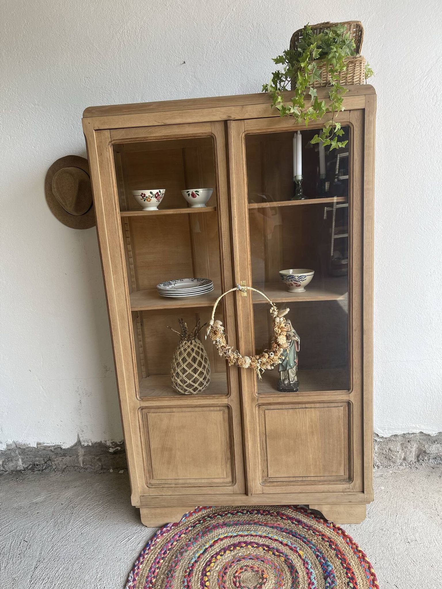 Armoire vitrée