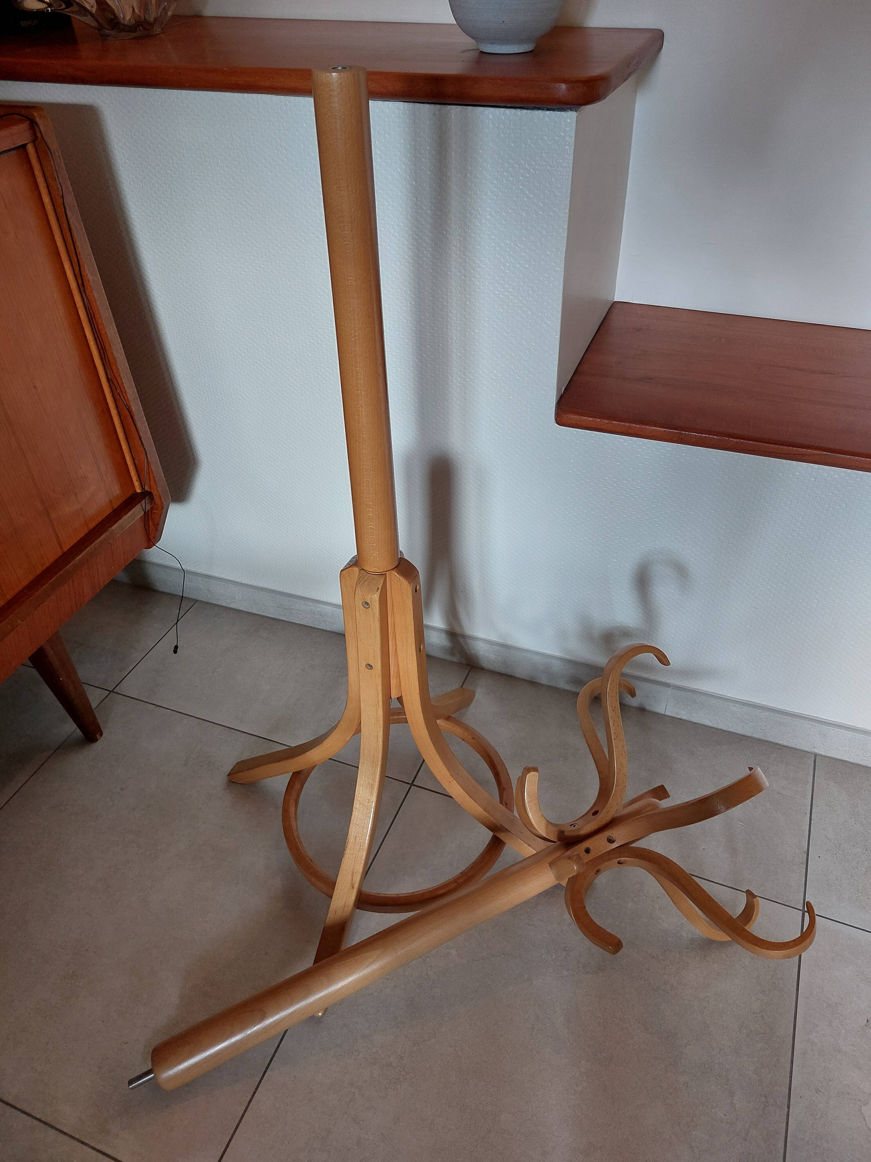 portemanteau perroquet, bois massif clair