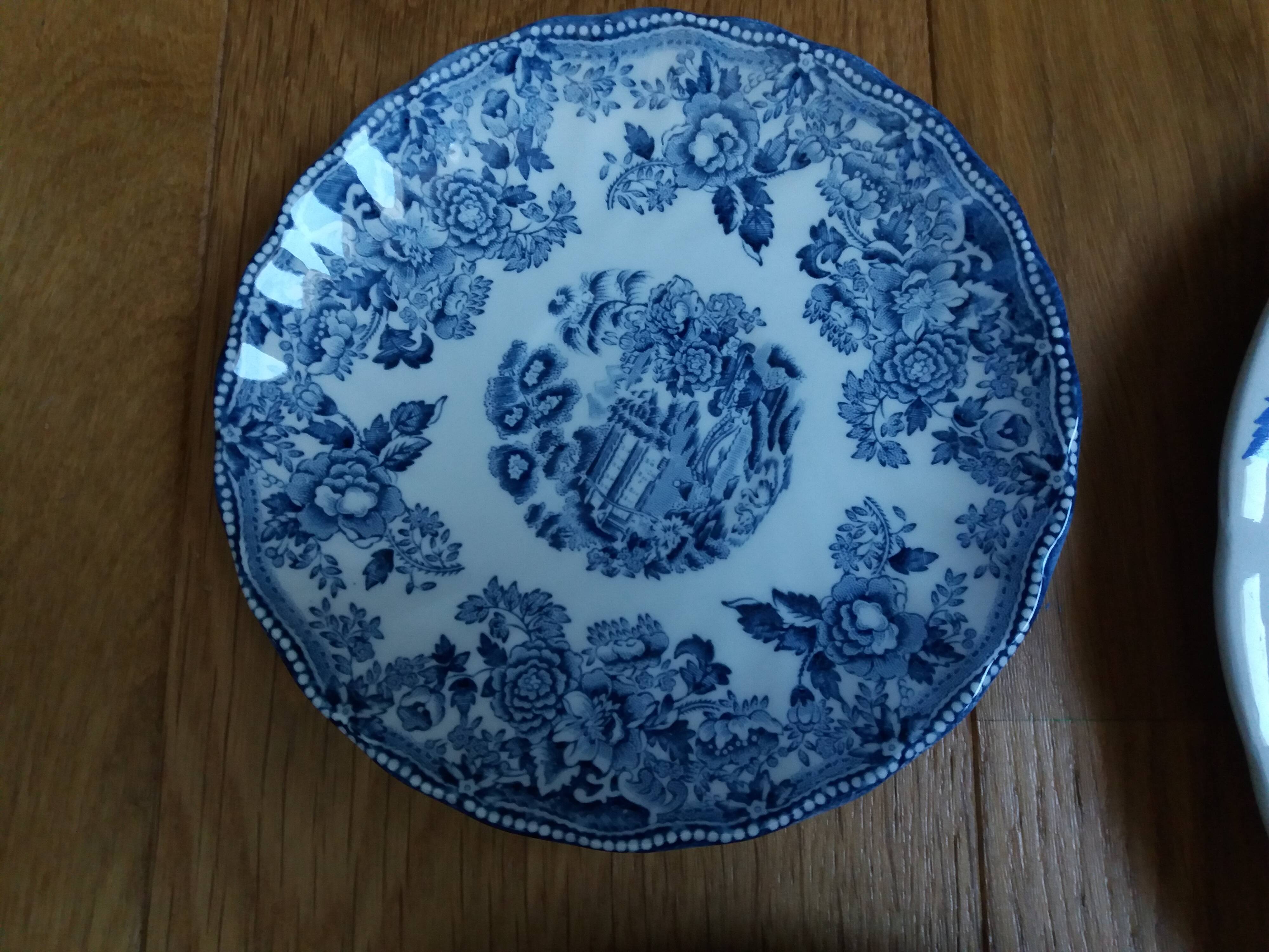 Mismatched plates