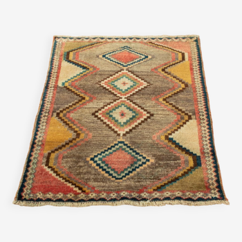 Vintage Berber rug, 127 x 205