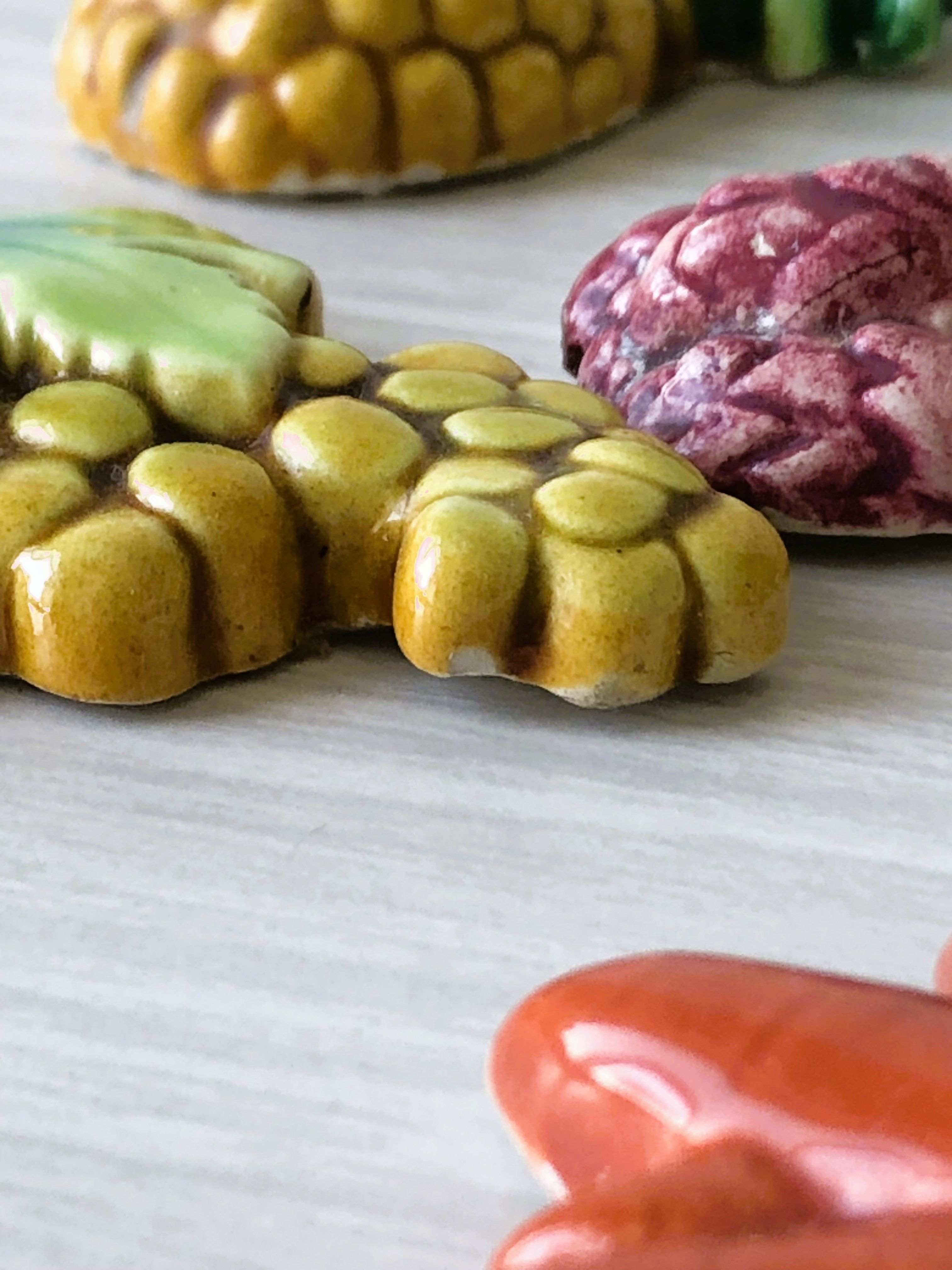 Set of Vallauris fruit and vegetable knife holders