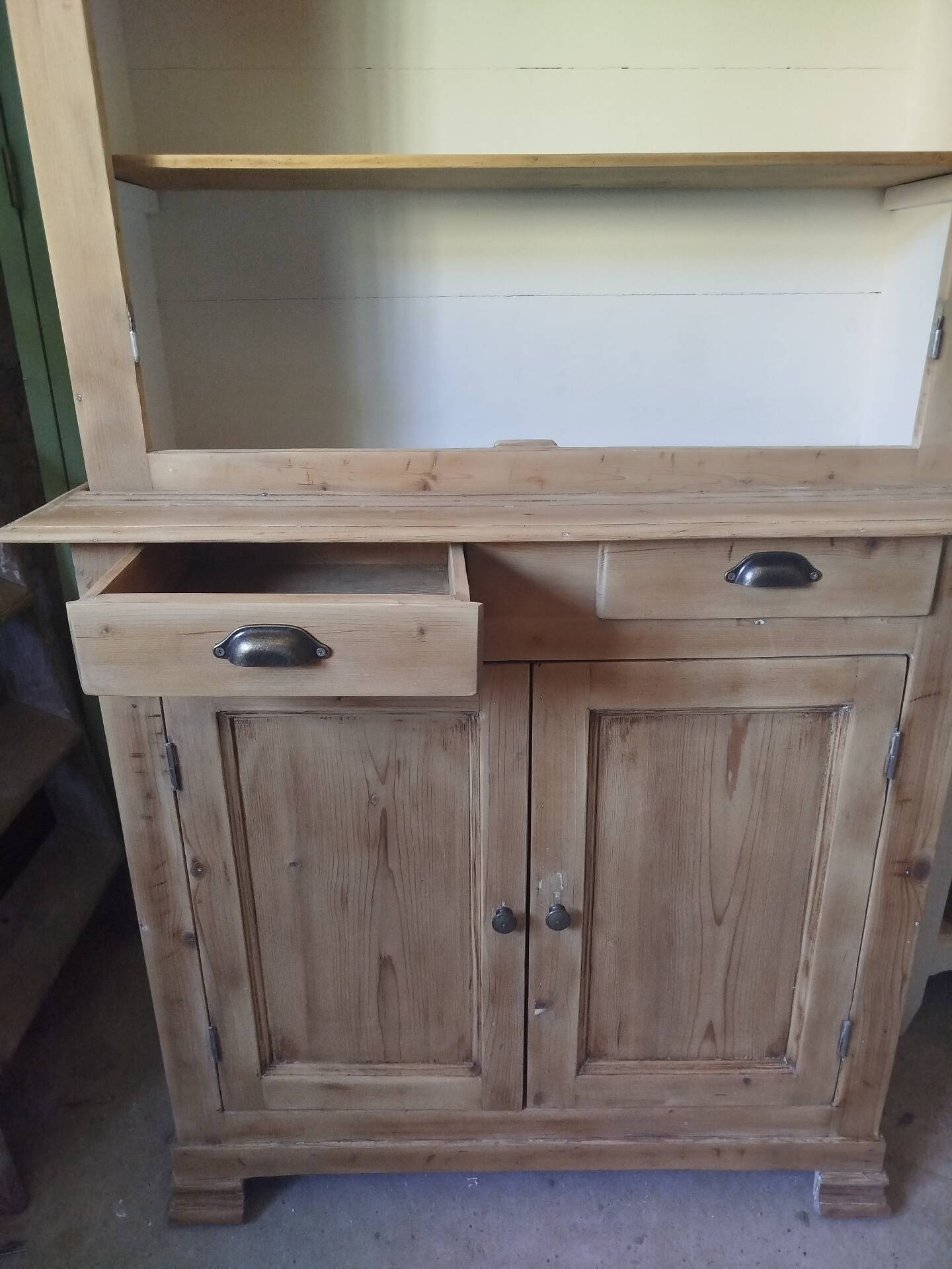 Buffet 2 renovated bodies