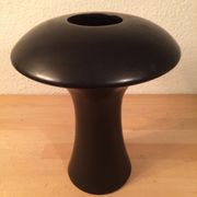 Vase moderniste "champignon" céramique noir