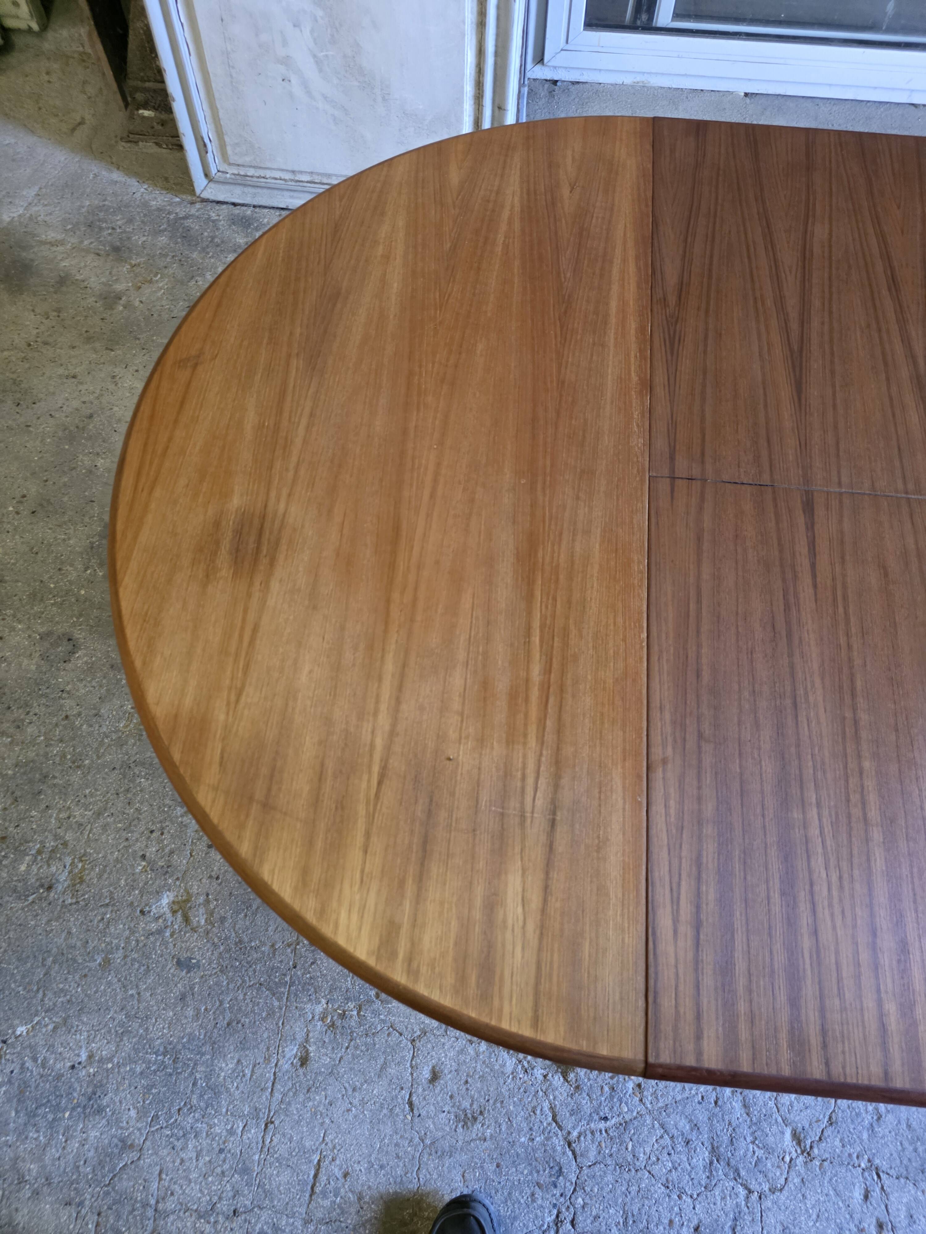 Table extensible Baumann en teck des années 60, (2 rallonges)