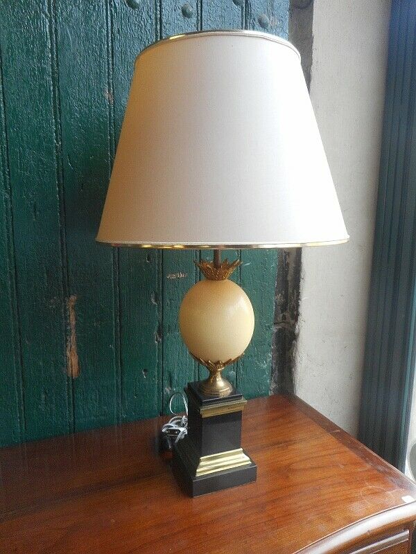 Ostrich egg lamp