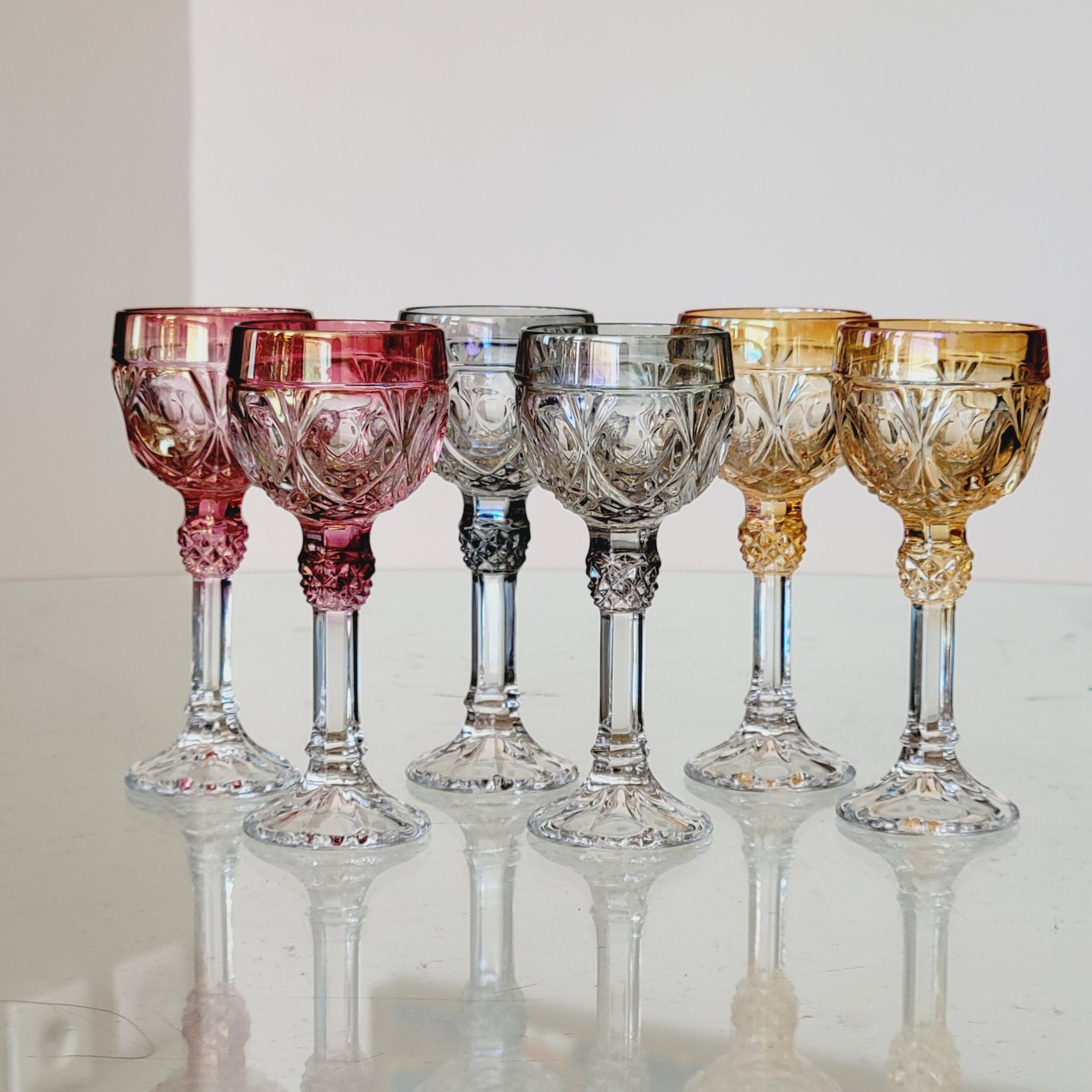 Amaris Nachtmann 6 Small Iridescent Colored Crystal Shot Glasses