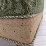 Canapé danois 3 places des années 1950, tissu en laine d'ameublement vert/beige, bois de chêne.