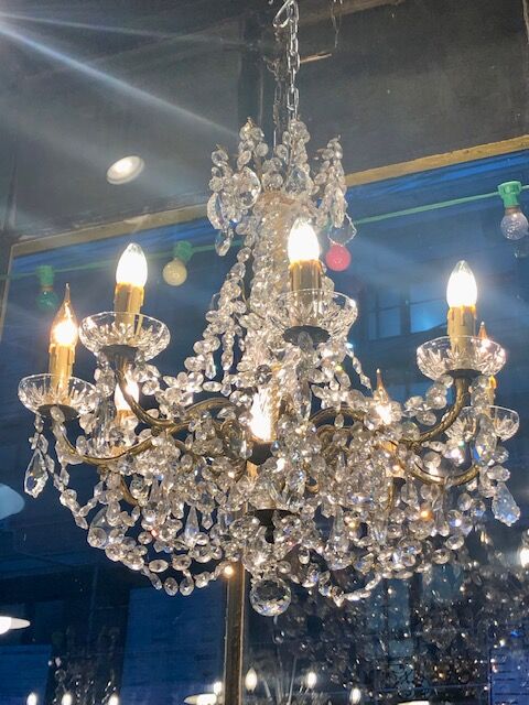 Candle with tassels 8 lights