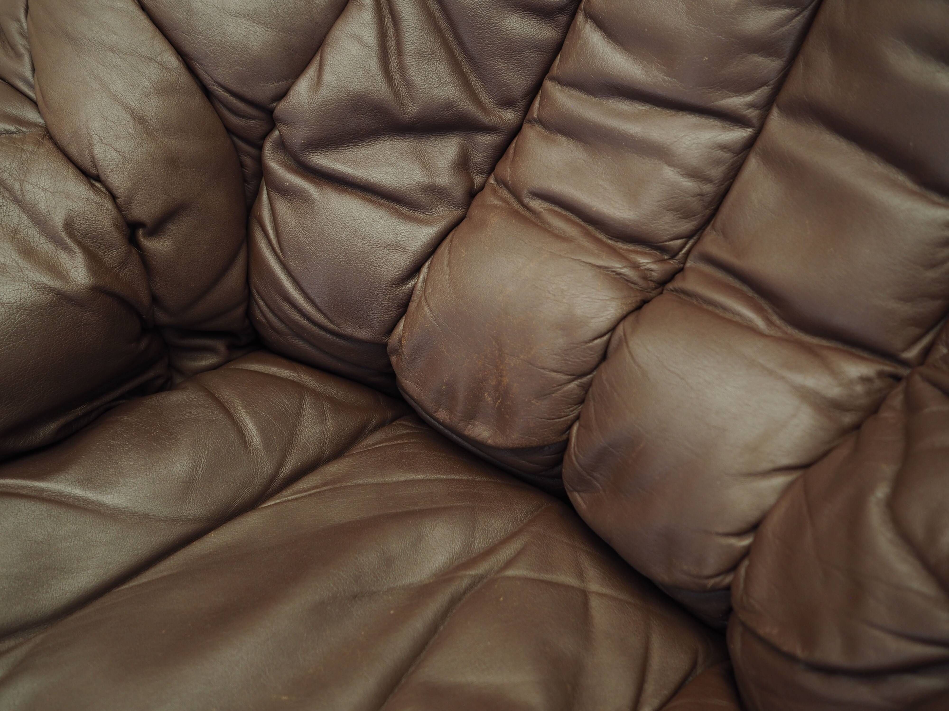 Leather swivel chair, Danish design, 1960s, designer: H.W. Klein, manufactu