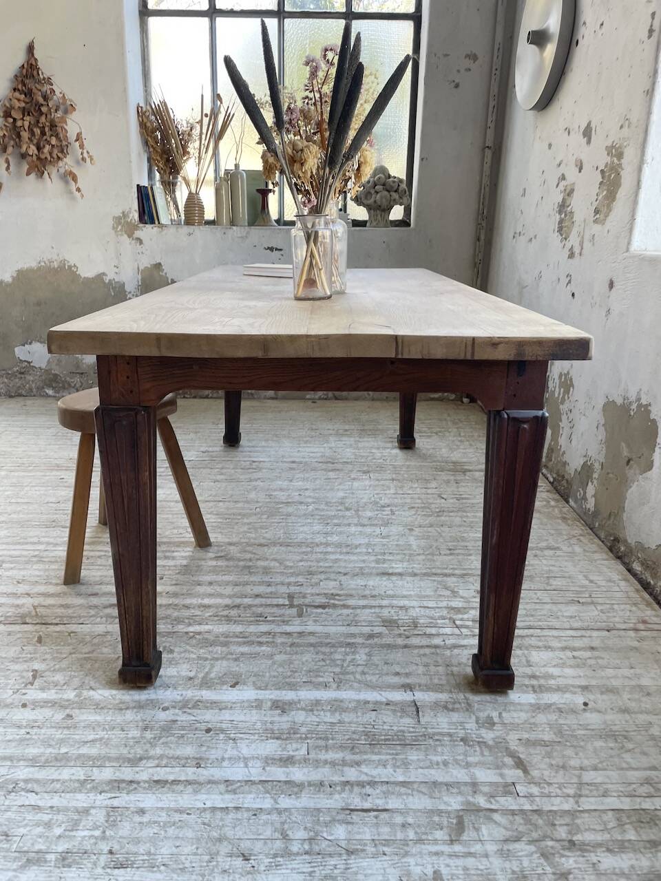 Solid oak farmhouse table 185cm
