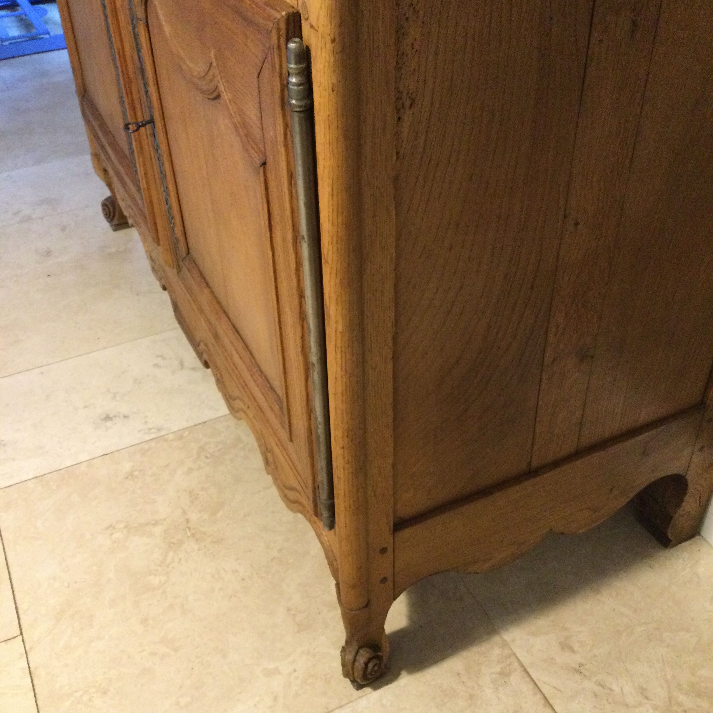 Solid oak country buffet
