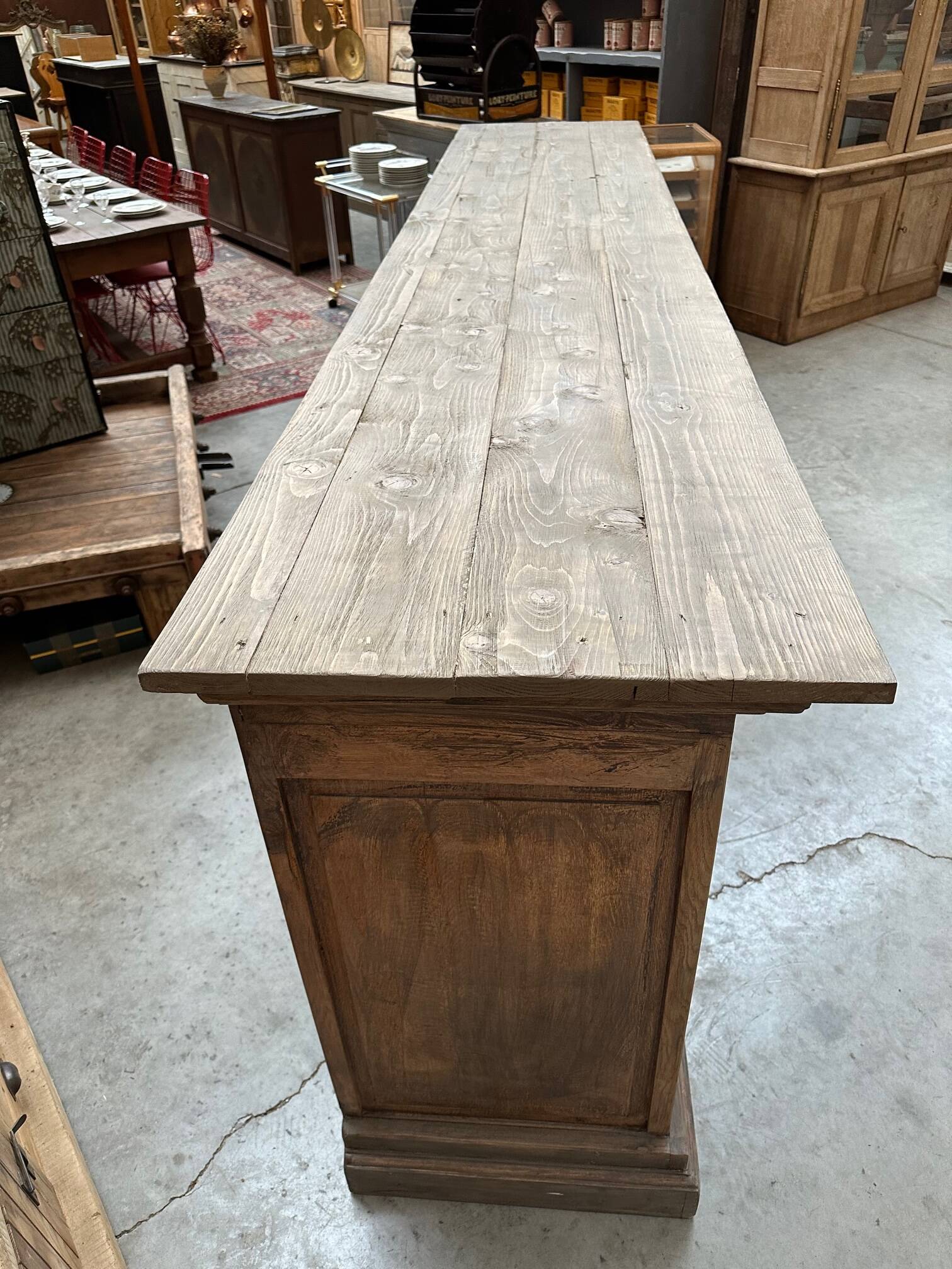 Grand bar de fabrication artisanale