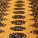 Tapis de couloir turkmène vintage à médaillon jaune, fait main, style géométrique oriental