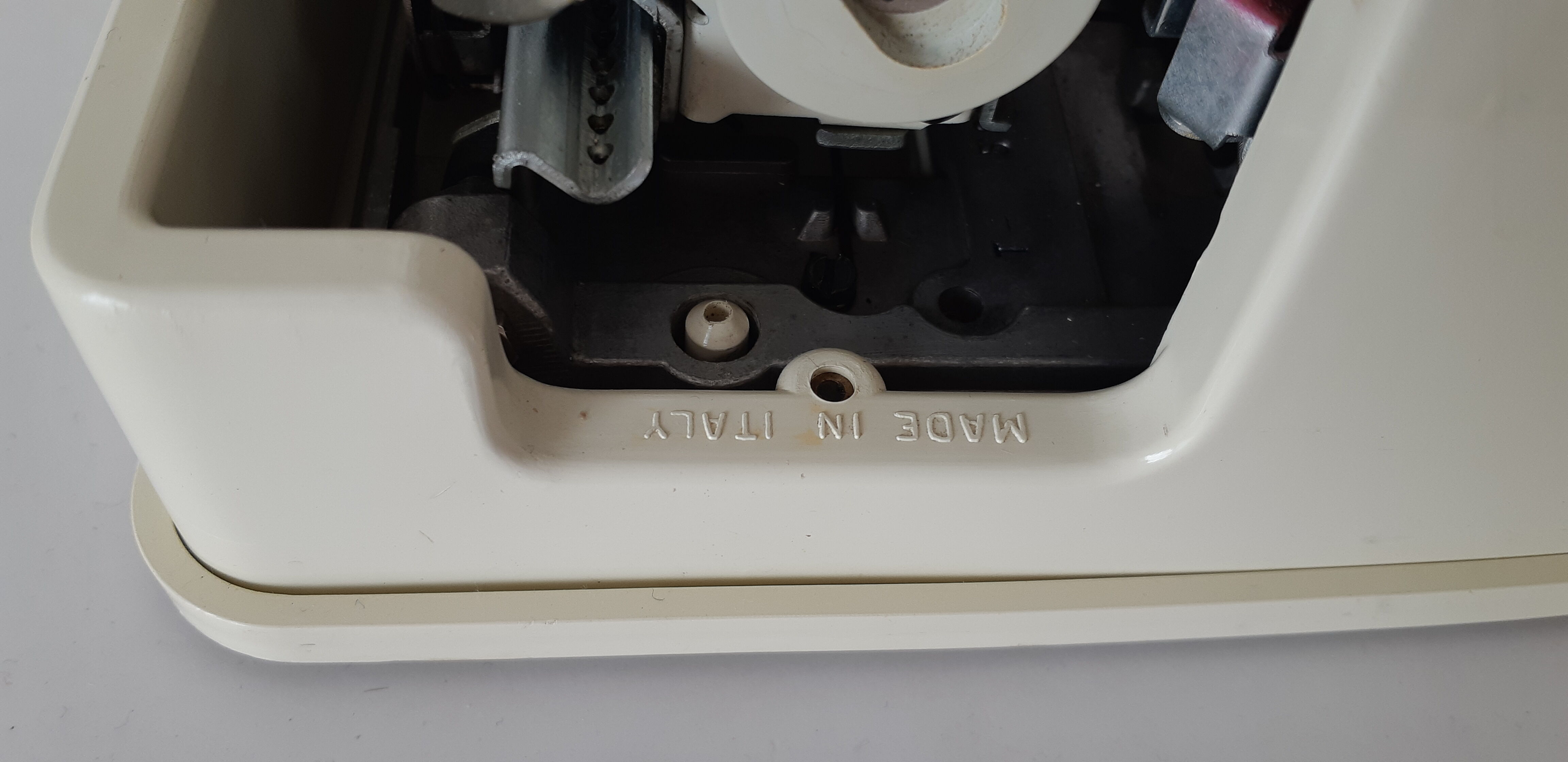 White functional underwood typewriter