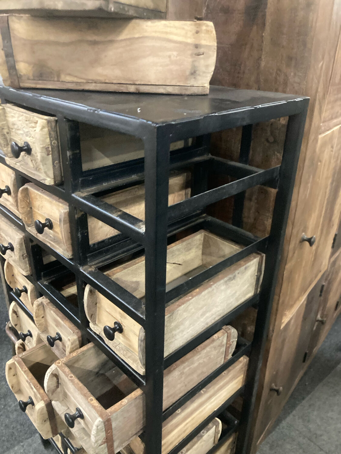 Meuble 24 Tiroirs de style industriel