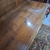 18th century chest of drawers in walnut flag