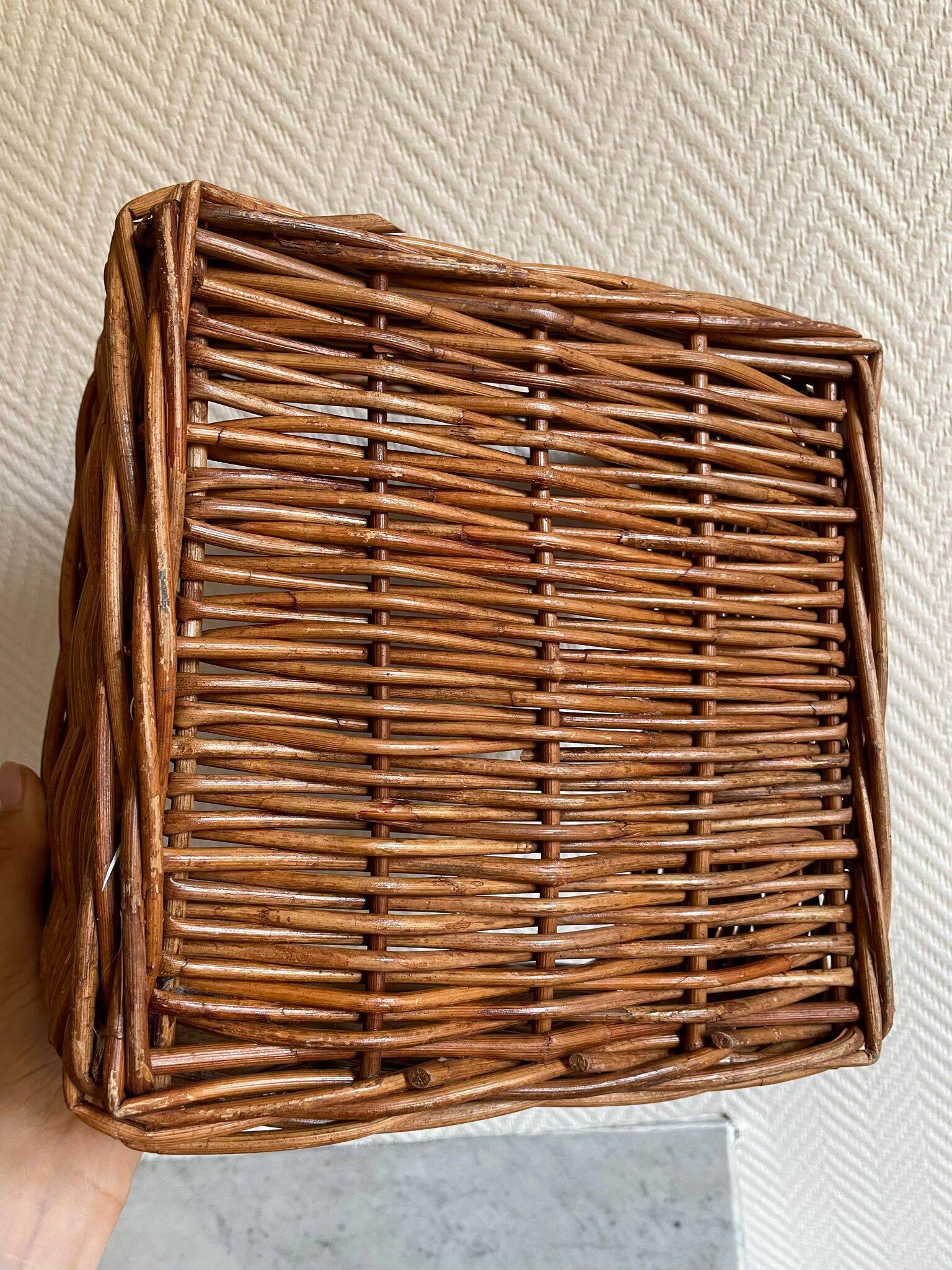Square shape basket