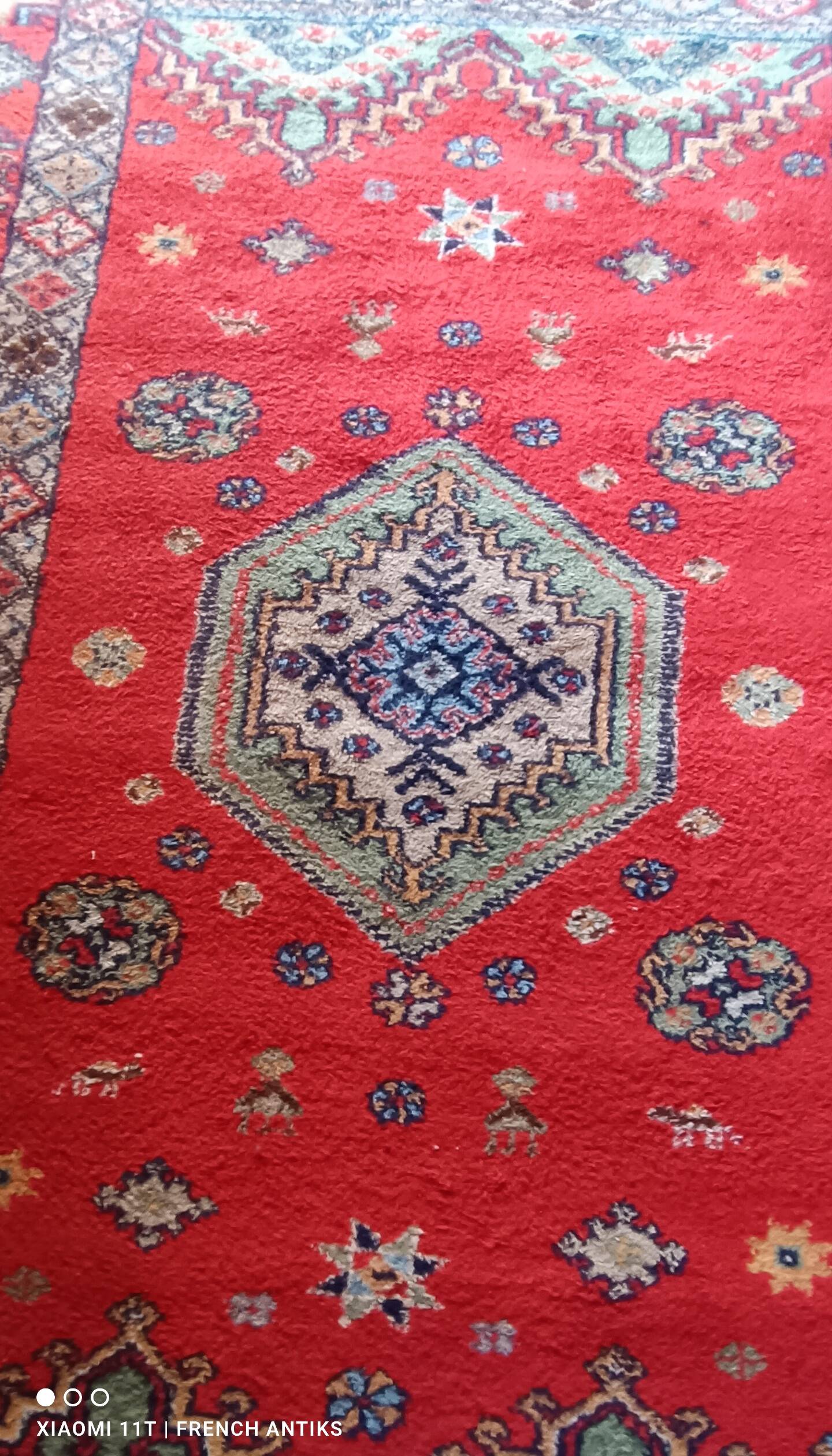 Tapis oriental de Rabbat Maroc, vintage des années 1970. Travail artisanal