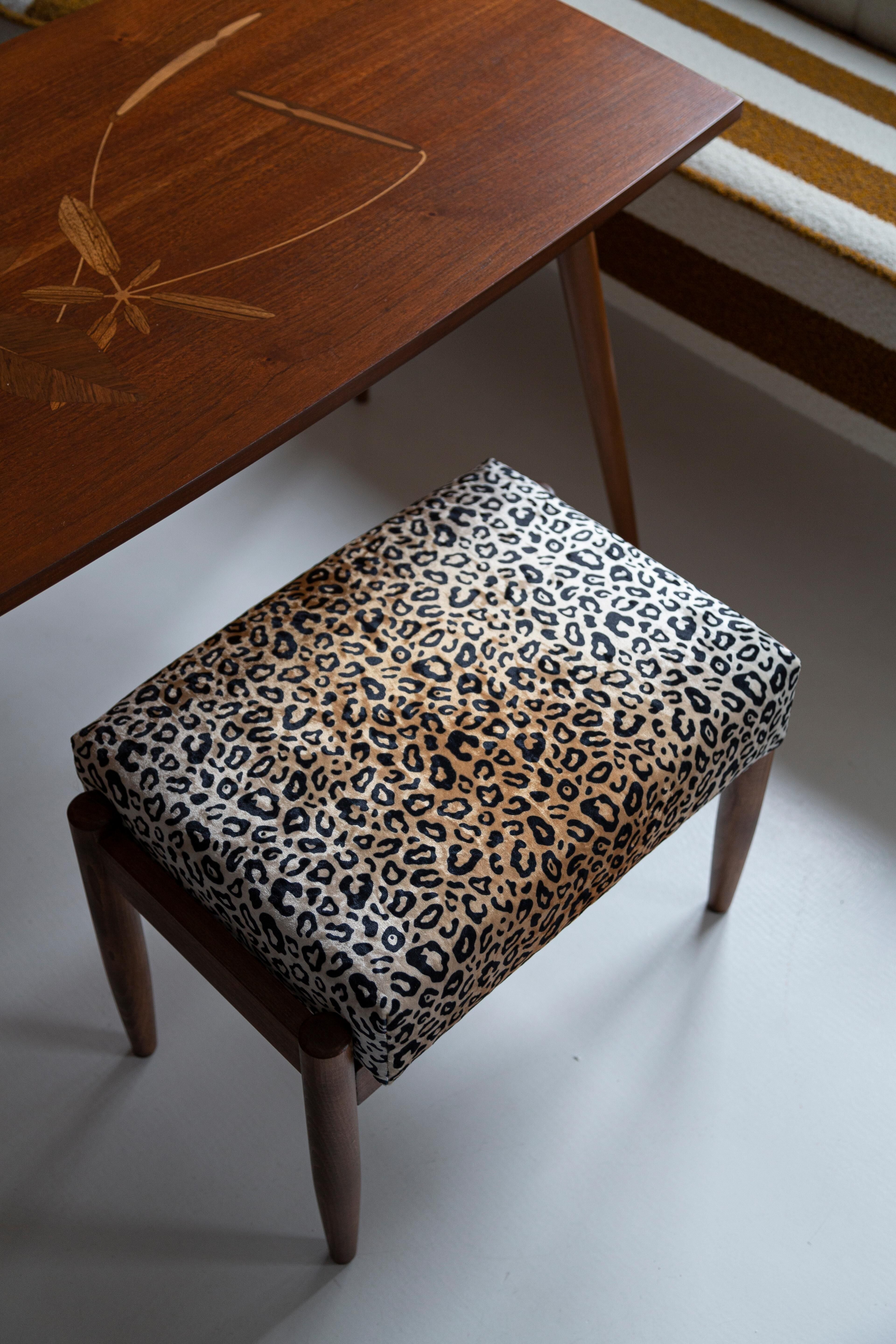 Vintage leopard velvet stool, Edmund Homa, Europe, 1960s